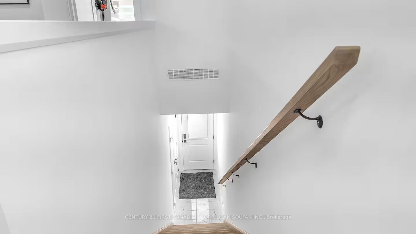 Photo 15 of 3857 Petalpath Way, London, South V — HOMEH