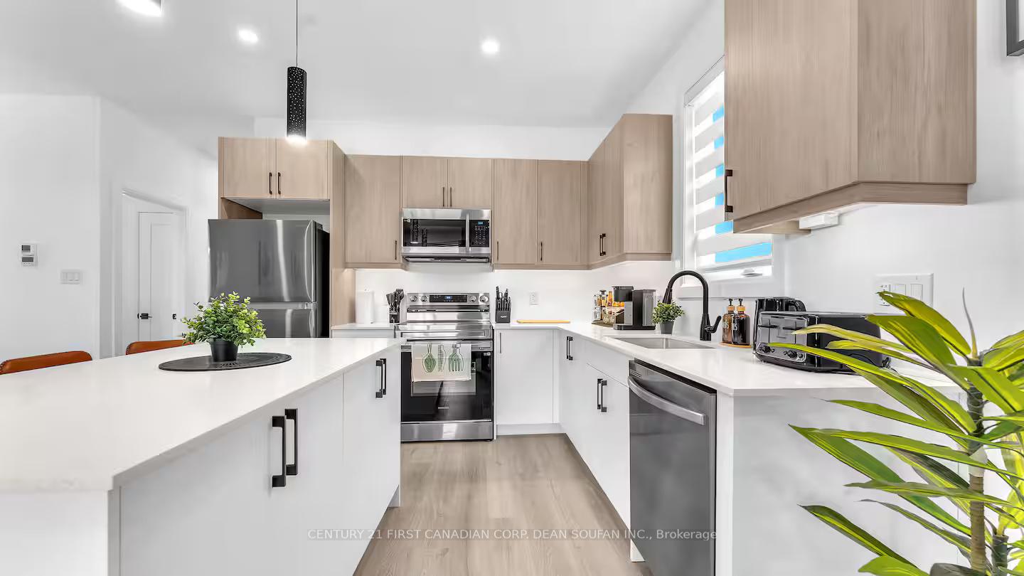Photo 21 of 3857 Petalpath Way, London, South V — HOMEH