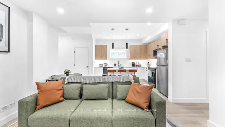 Photo 34 of 3857 Petalpath Way, London, South V — HOMEH