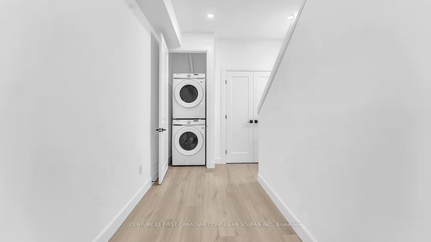 Photo 46 of 3857 Petalpath Way, London, South V — HOMEH
