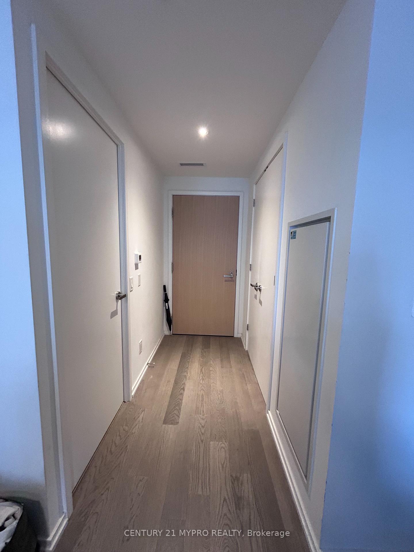 Photo 3 of Unit 1910, 5 Soudan Avenue, Toronto, Mount Pleasant West — HOMEH