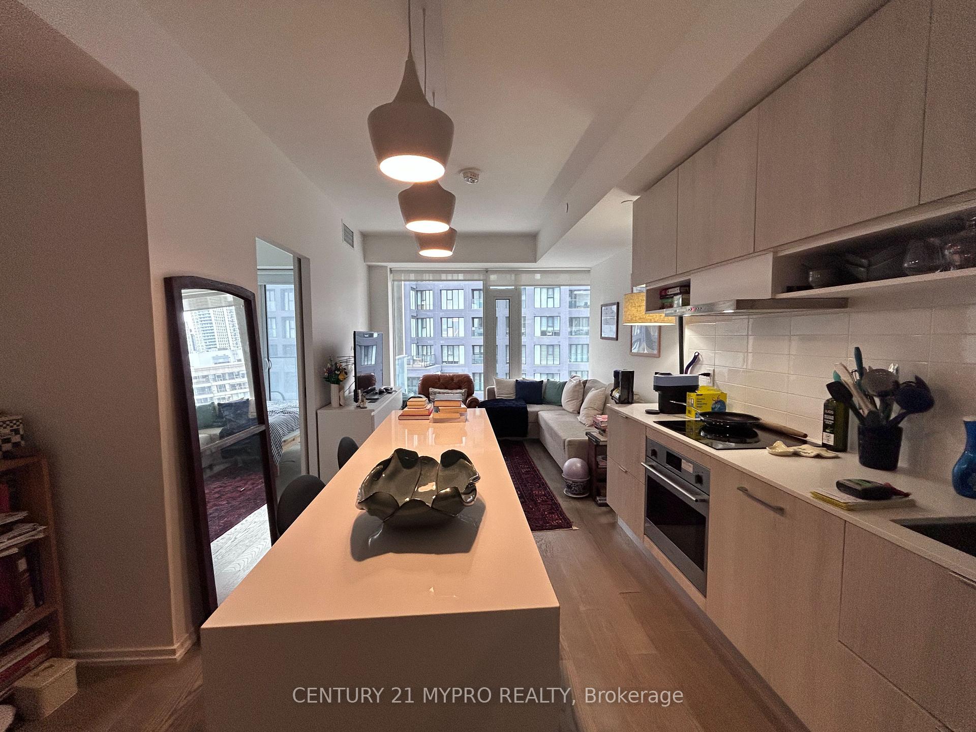 Photo 6 of Unit 1910, 5 Soudan Avenue, Toronto, Mount Pleasant West — HOMEH