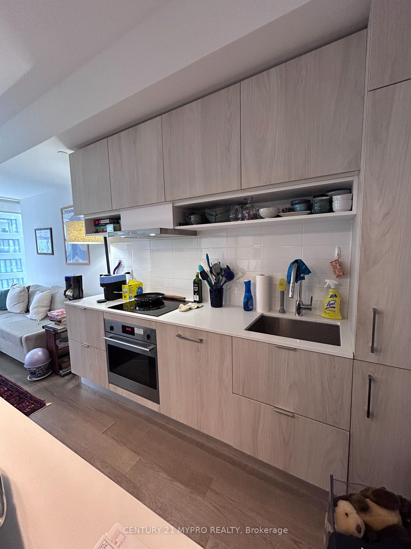 Photo 7 of Unit 1910, 5 Soudan Avenue, Toronto, Mount Pleasant West — HOMEH