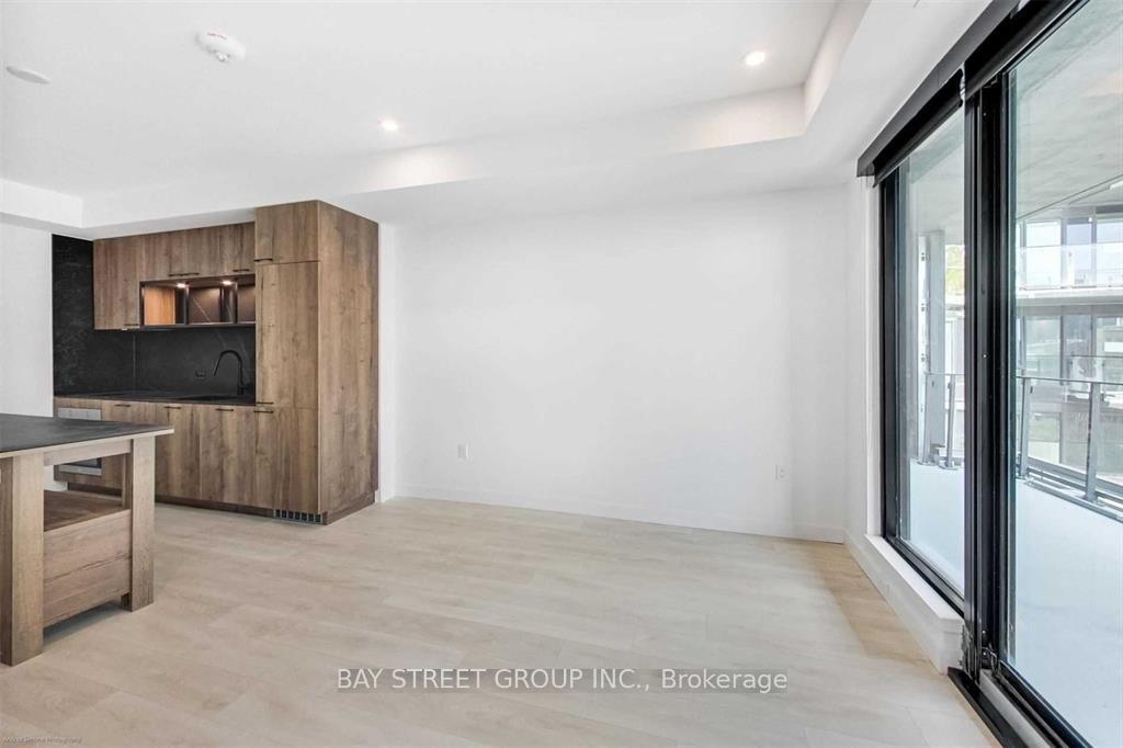 Photo 5 of Unit 804, 505 Richmond Street W, Toronto, Waterfront Communities — HOMEH