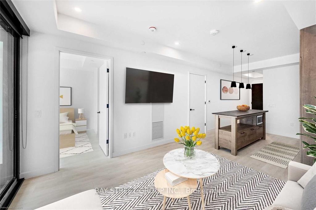 Photo 6 of Unit 804, 505 Richmond Street W, Toronto, Waterfront Communities — HOMEH