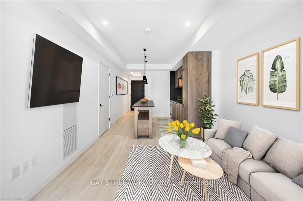 Photo 7 of Unit 804, 505 Richmond Street W, Toronto, Waterfront Communities — HOMEH
