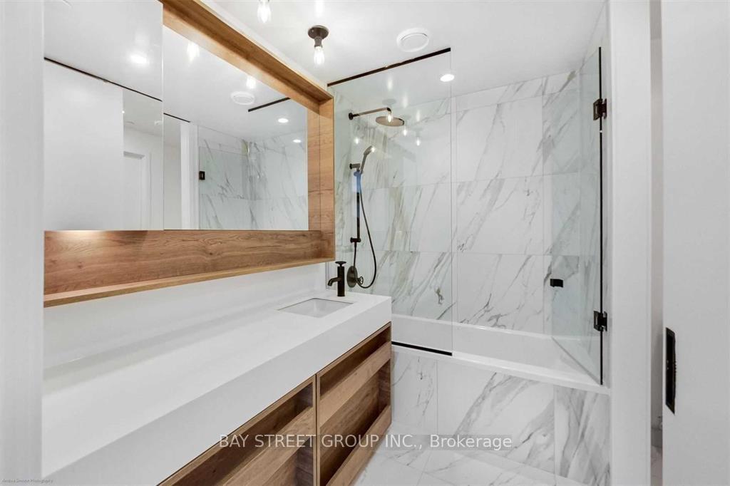 Photo 12 of Unit 804, 505 Richmond Street W, Toronto, Waterfront Communities — HOMEH
