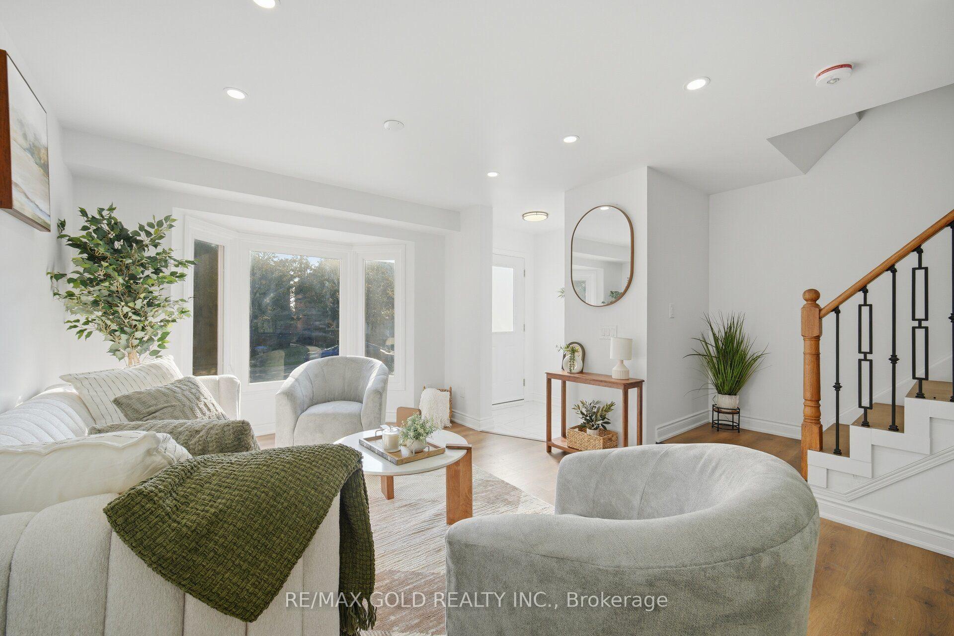 Photo 14 of 29 Fern Valley Crescent, Brampton, Sandringham-Wellington — HOMEH