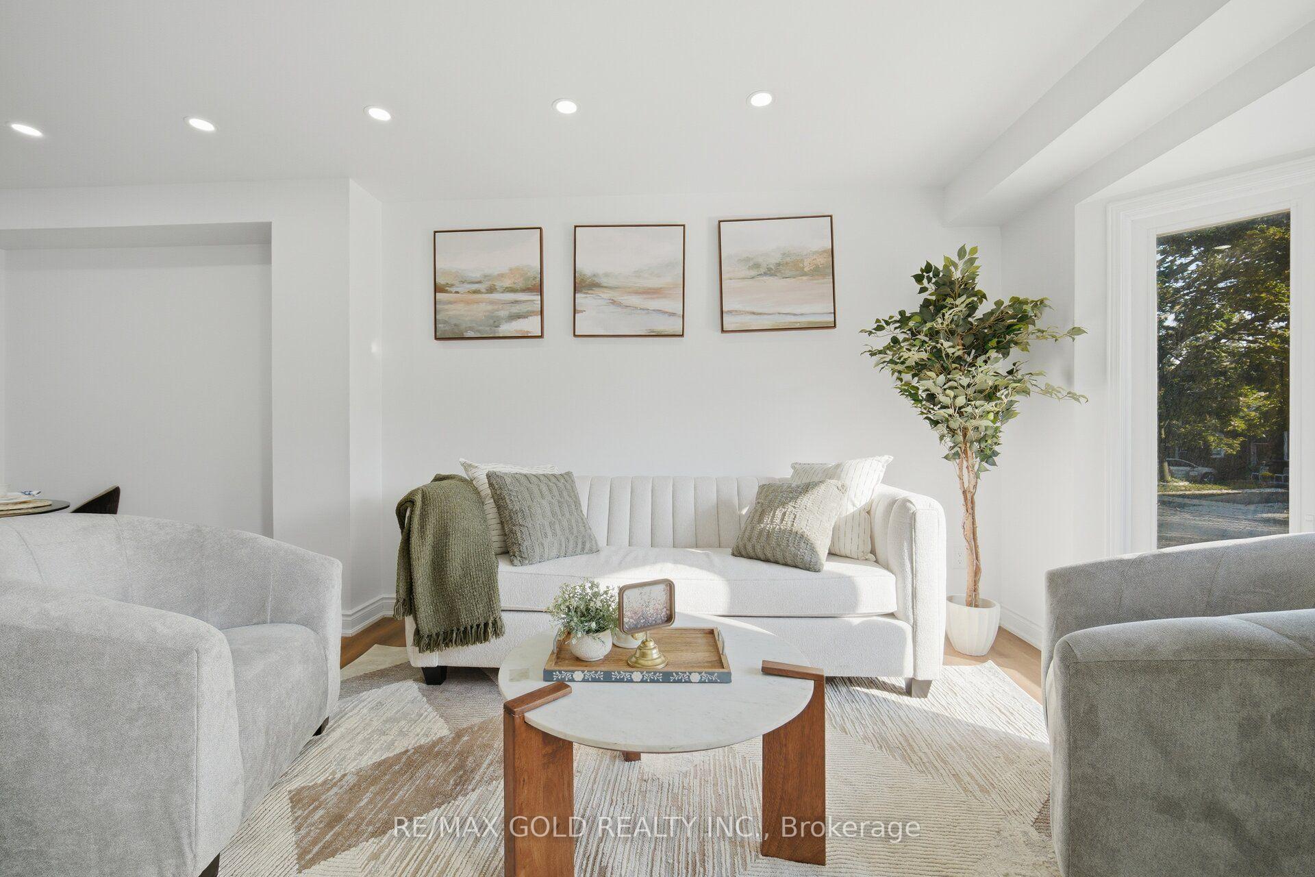 Photo 15 of 29 Fern Valley Crescent, Brampton, Sandringham-Wellington — HOMEH