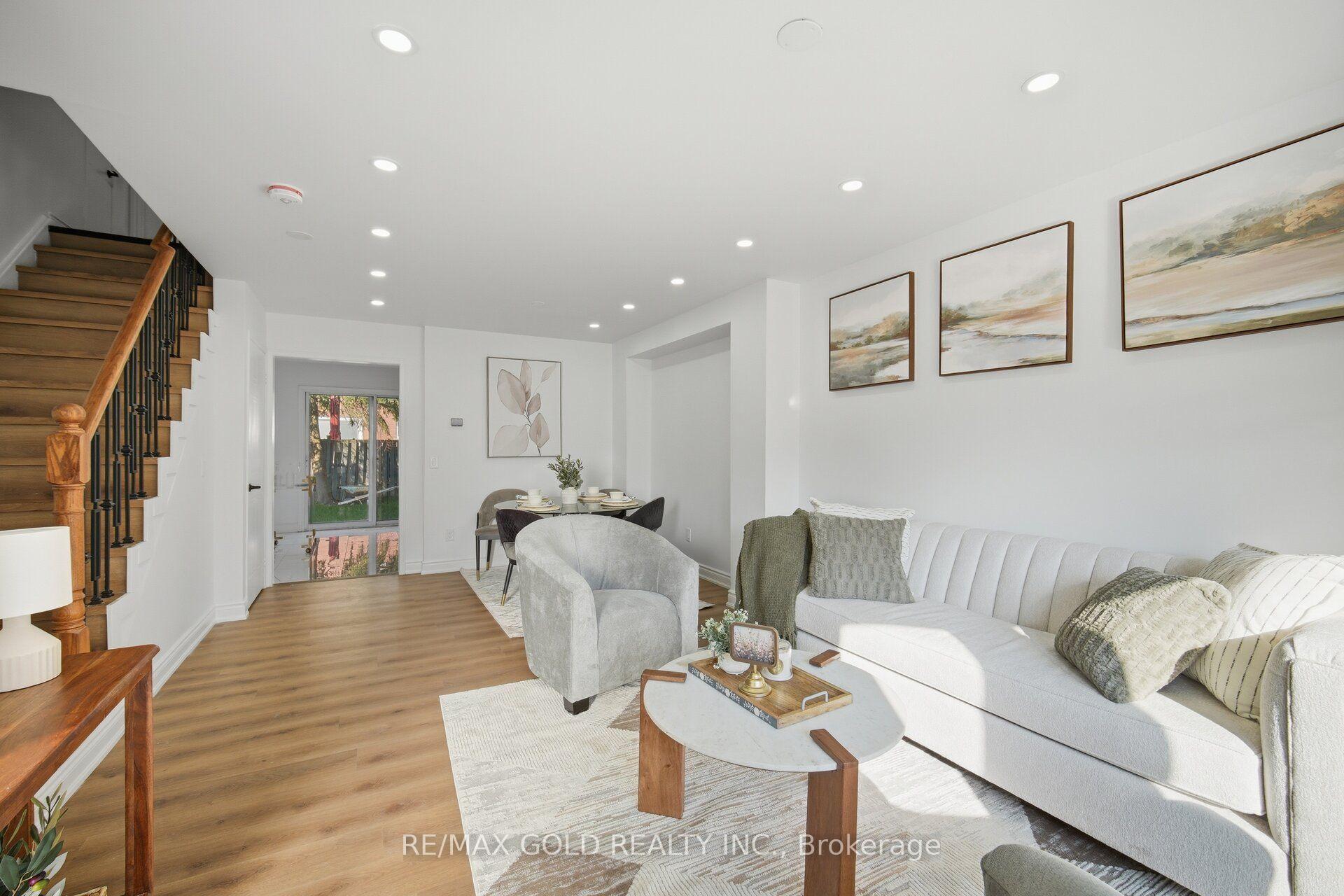 Photo 16 of 29 Fern Valley Crescent, Brampton, Sandringham-Wellington — HOMEH