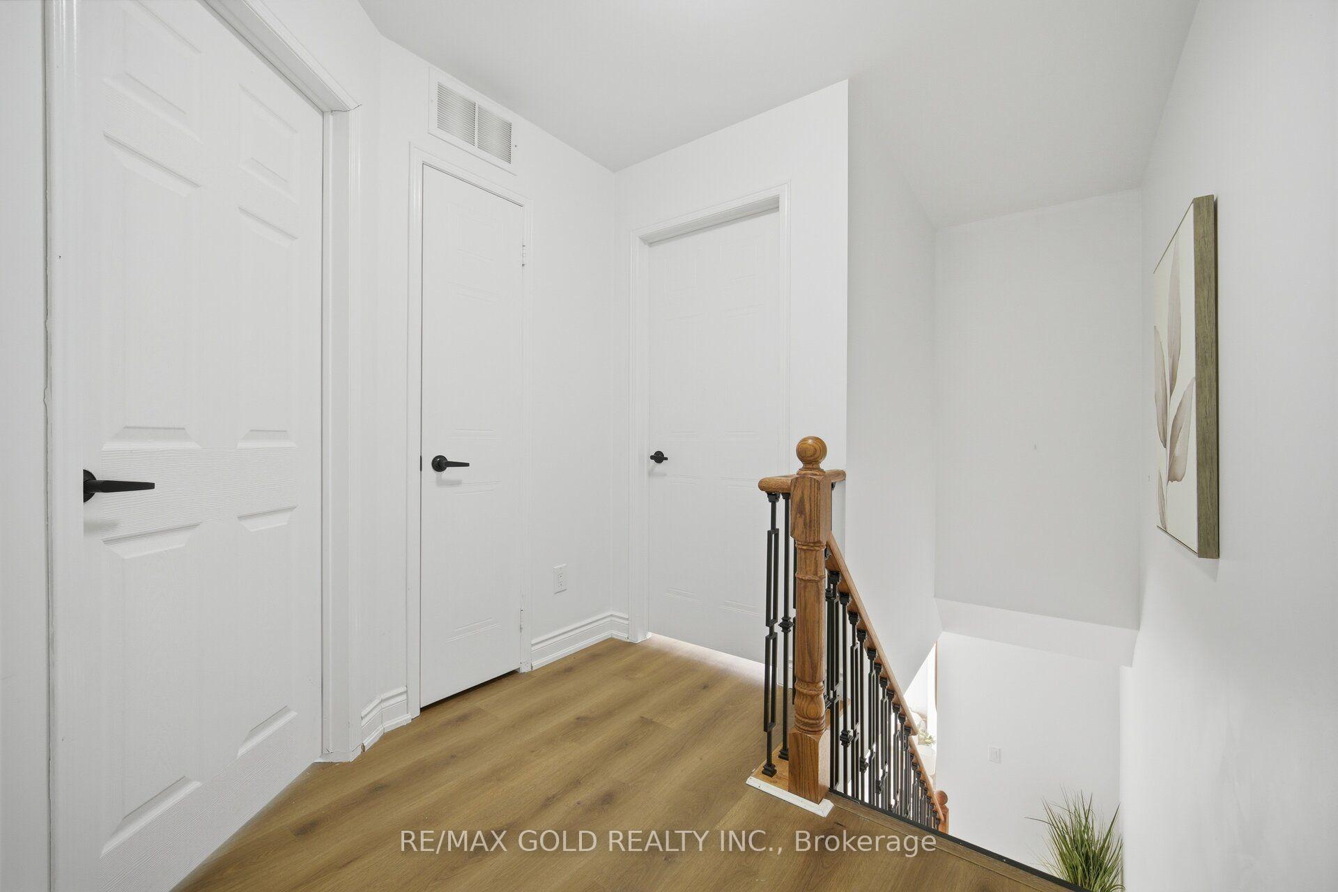 Photo 25 of 29 Fern Valley Crescent, Brampton, Sandringham-Wellington — HOMEH