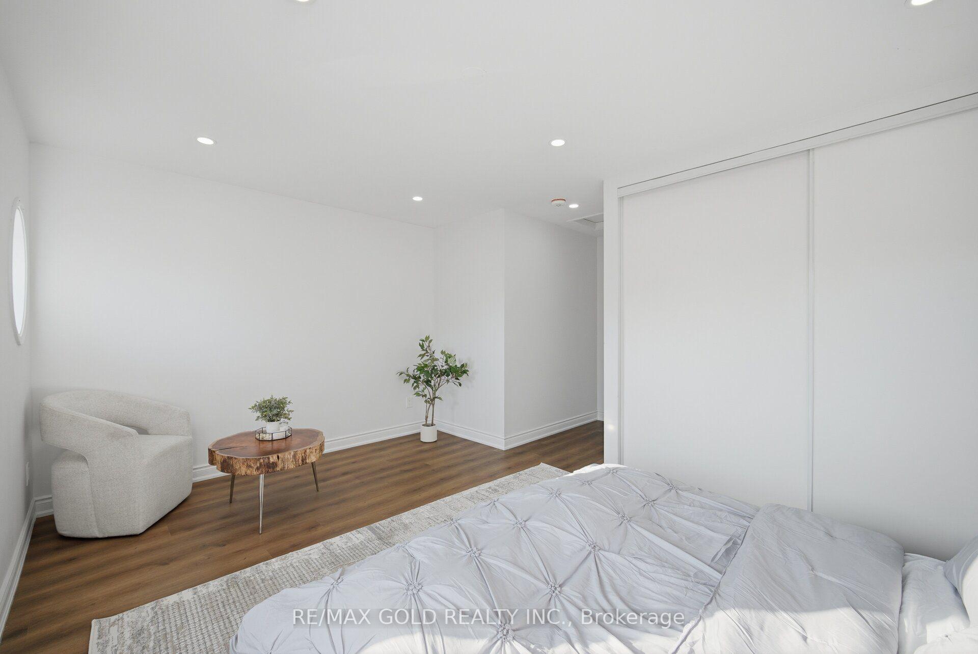 Photo 29 of 29 Fern Valley Crescent, Brampton, Sandringham-Wellington — HOMEH
