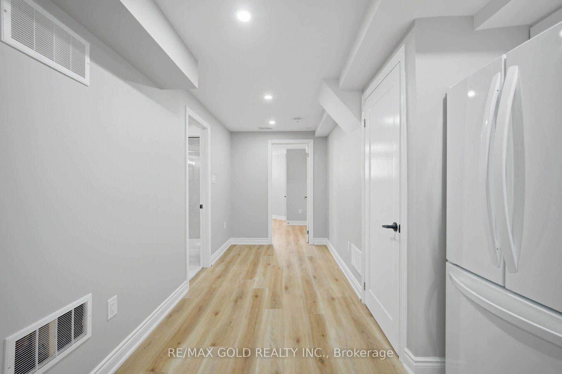 Photo 39 of 29 Fern Valley Crescent, Brampton, Sandringham-Wellington — HOMEH
