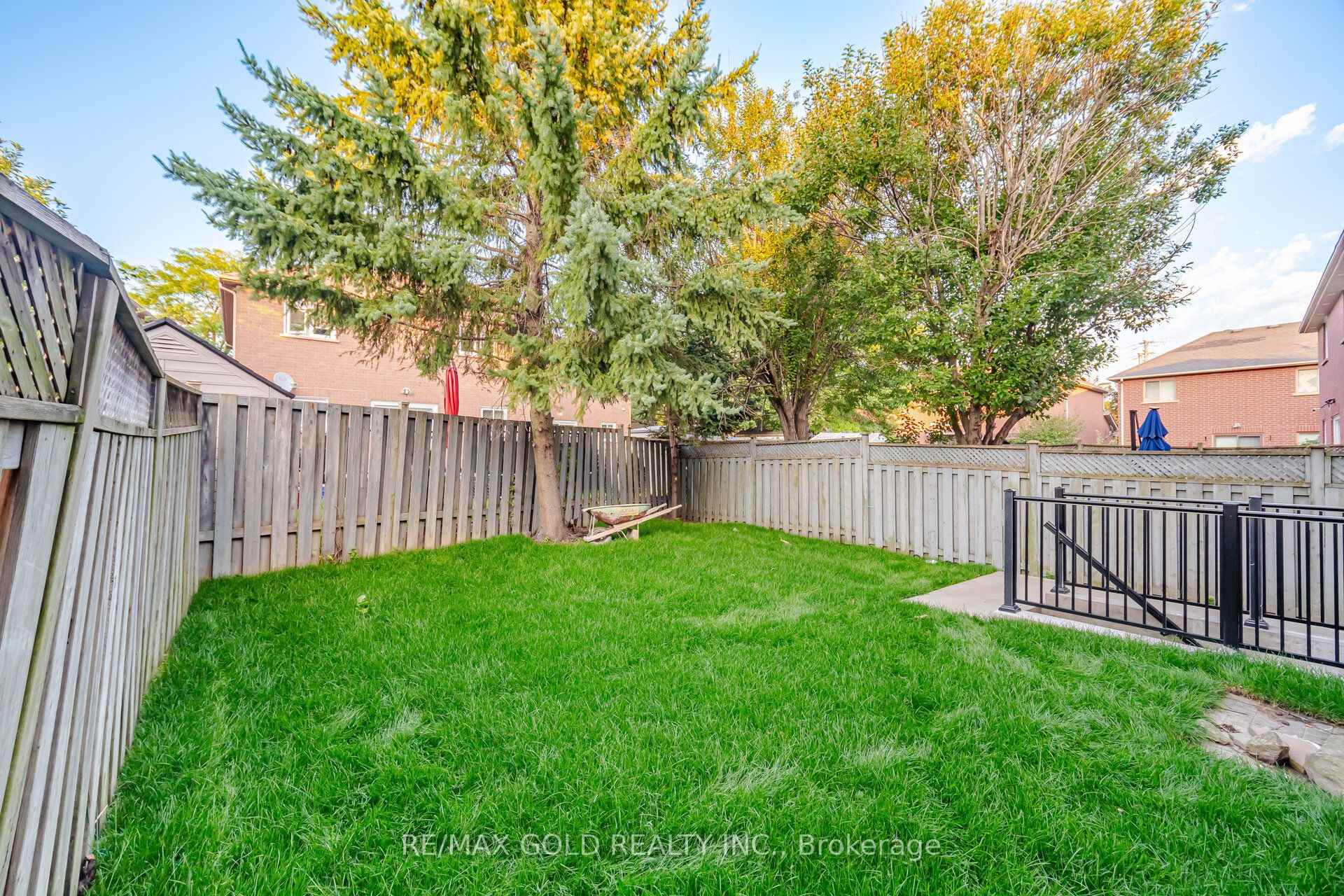 Photo 49 of 29 Fern Valley Crescent, Brampton, Sandringham-Wellington — HOMEH