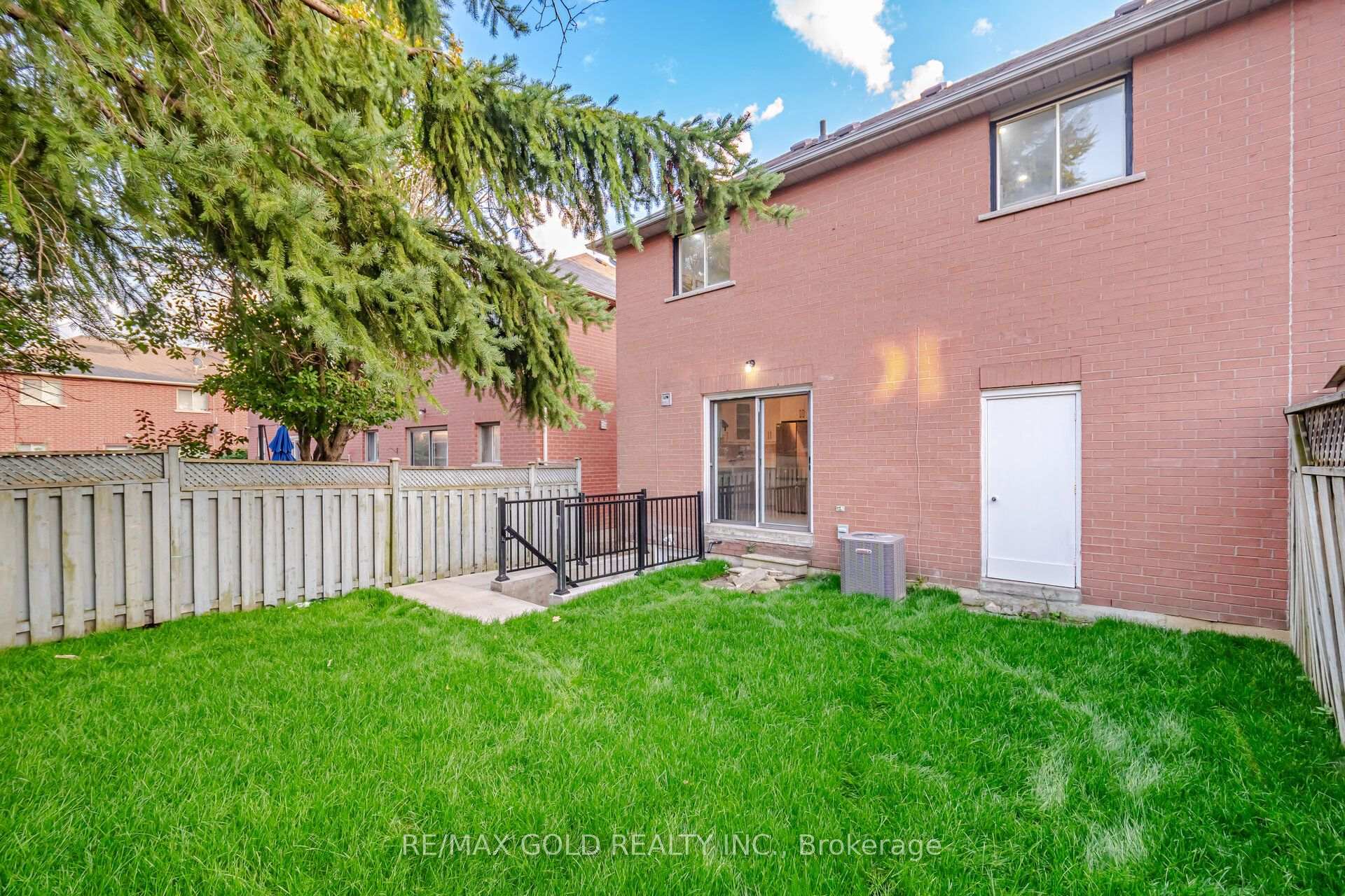 Photo 50 of 29 Fern Valley Crescent, Brampton, Sandringham-Wellington — HOMEH