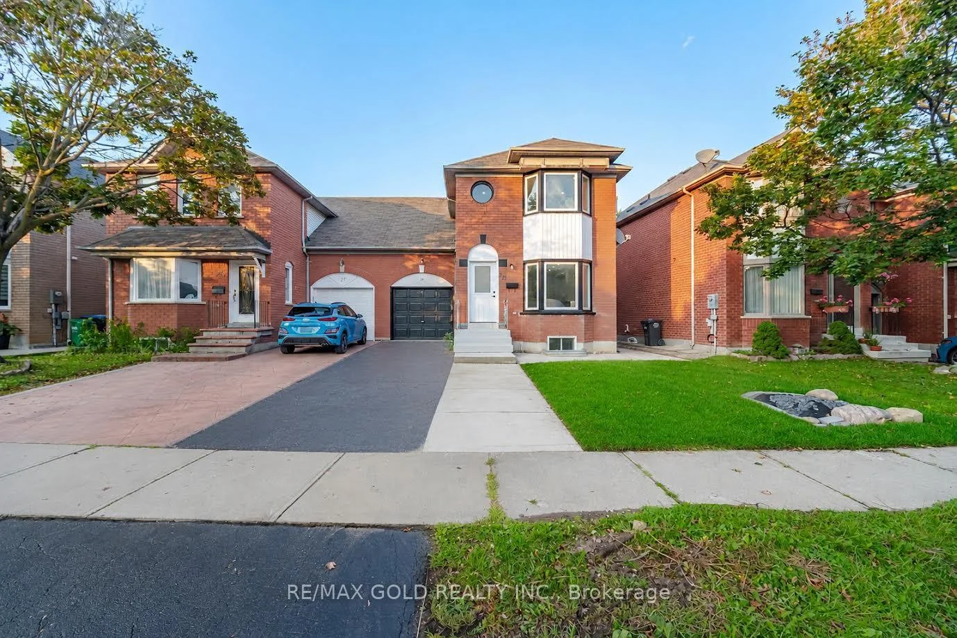 Photo 4 of 29 Fern Valley Crescent, Brampton, Sandringham-Wellington — HOMEH
