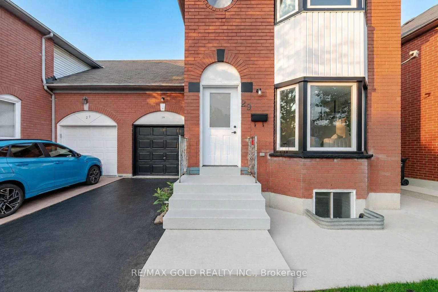 Photo 8 of 29 Fern Valley Crescent, Brampton, Sandringham-Wellington — HOMEH