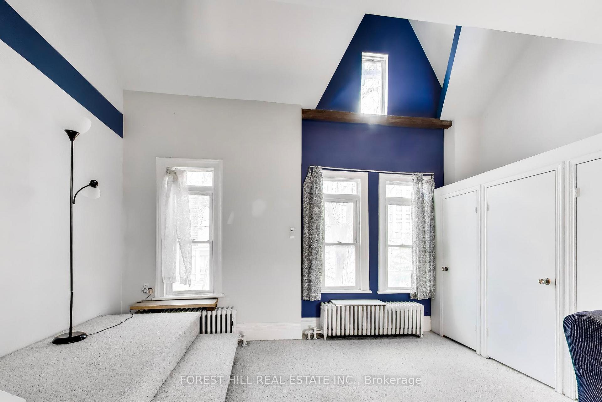 Photo 20 of 30 Robert Street, Toronto, University — HOMEH