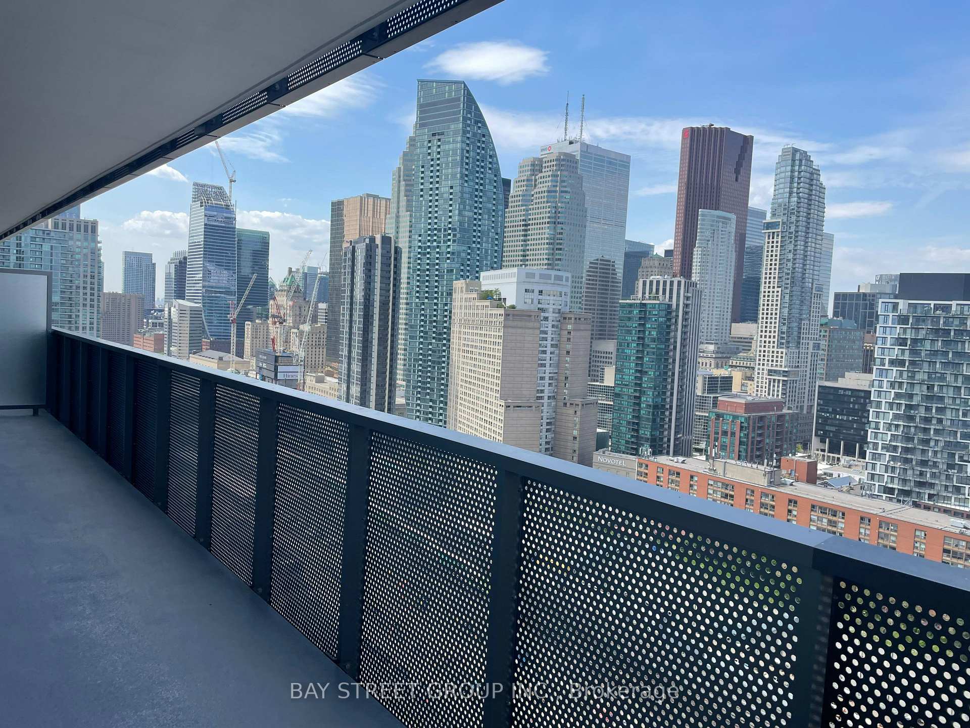 Photo 9 of Unit 2905, 55 Cooper Street, Toronto, Waterfront Communities — HOMEH