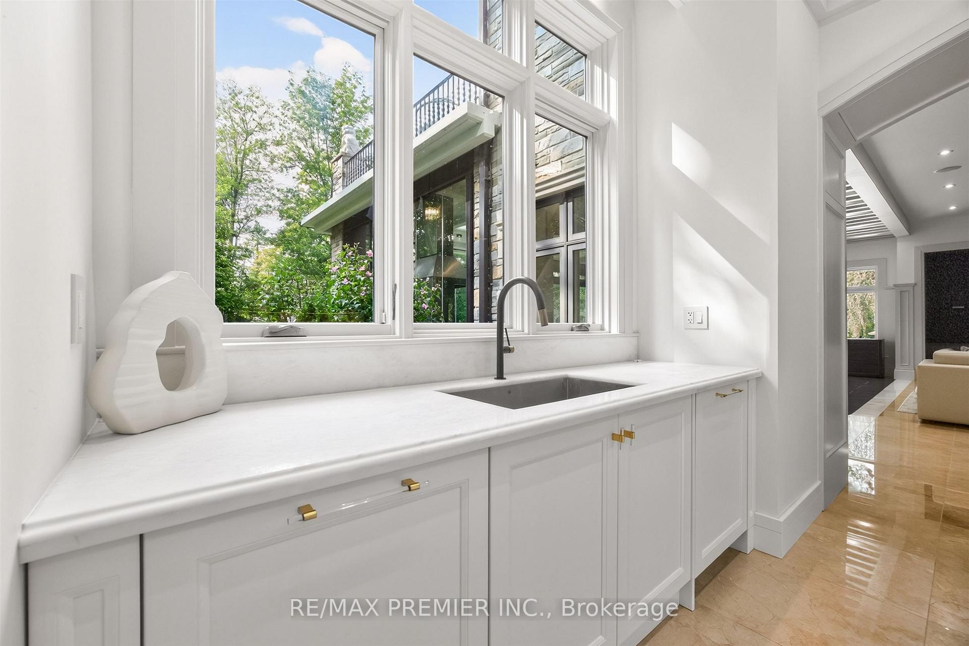 Photo 9 of 40 Golf Avenue, Vaughan, East Woodbridge — HOMEH