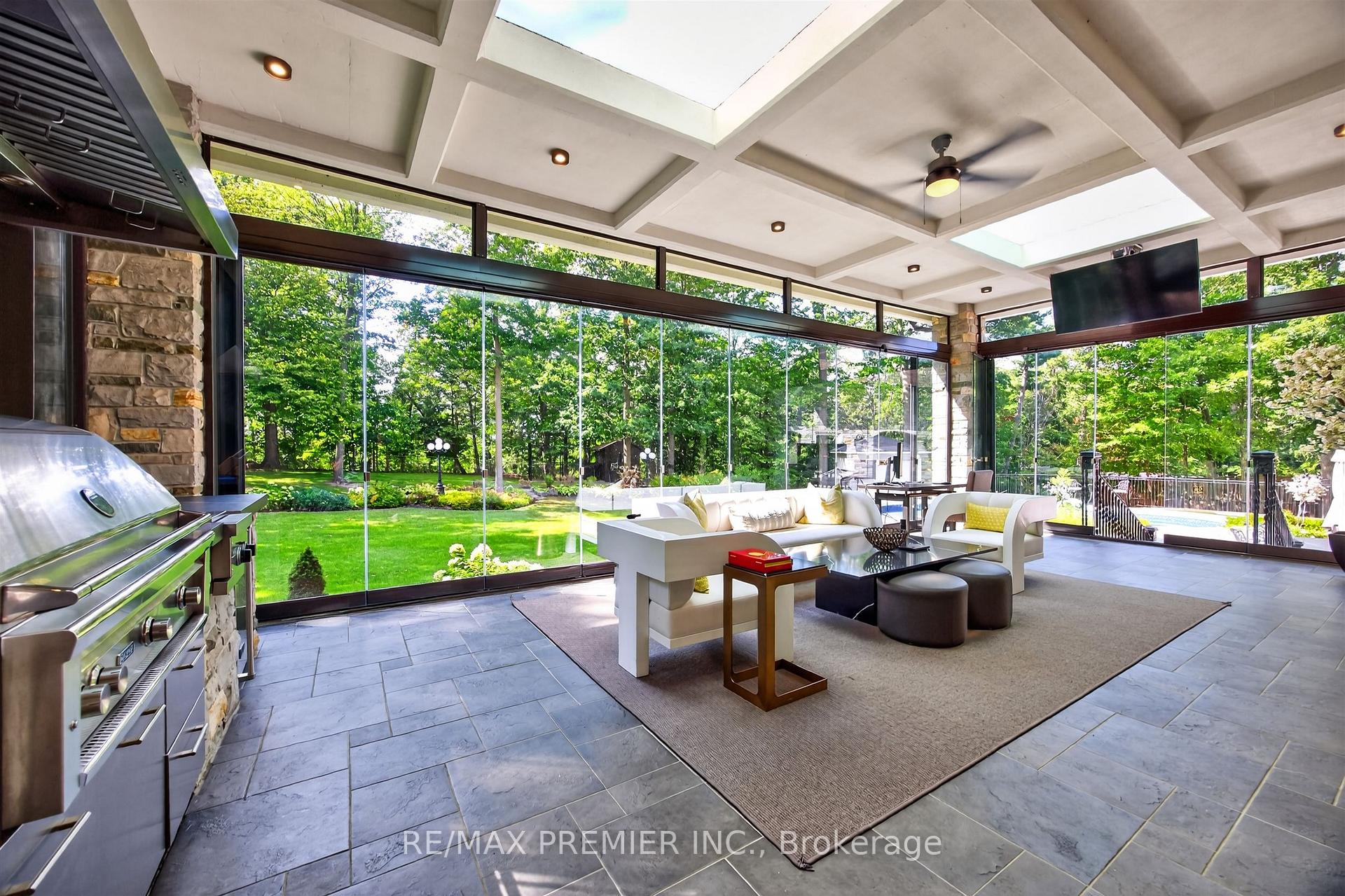 Photo 15 of 40 Golf Avenue, Vaughan, East Woodbridge — HOMEH