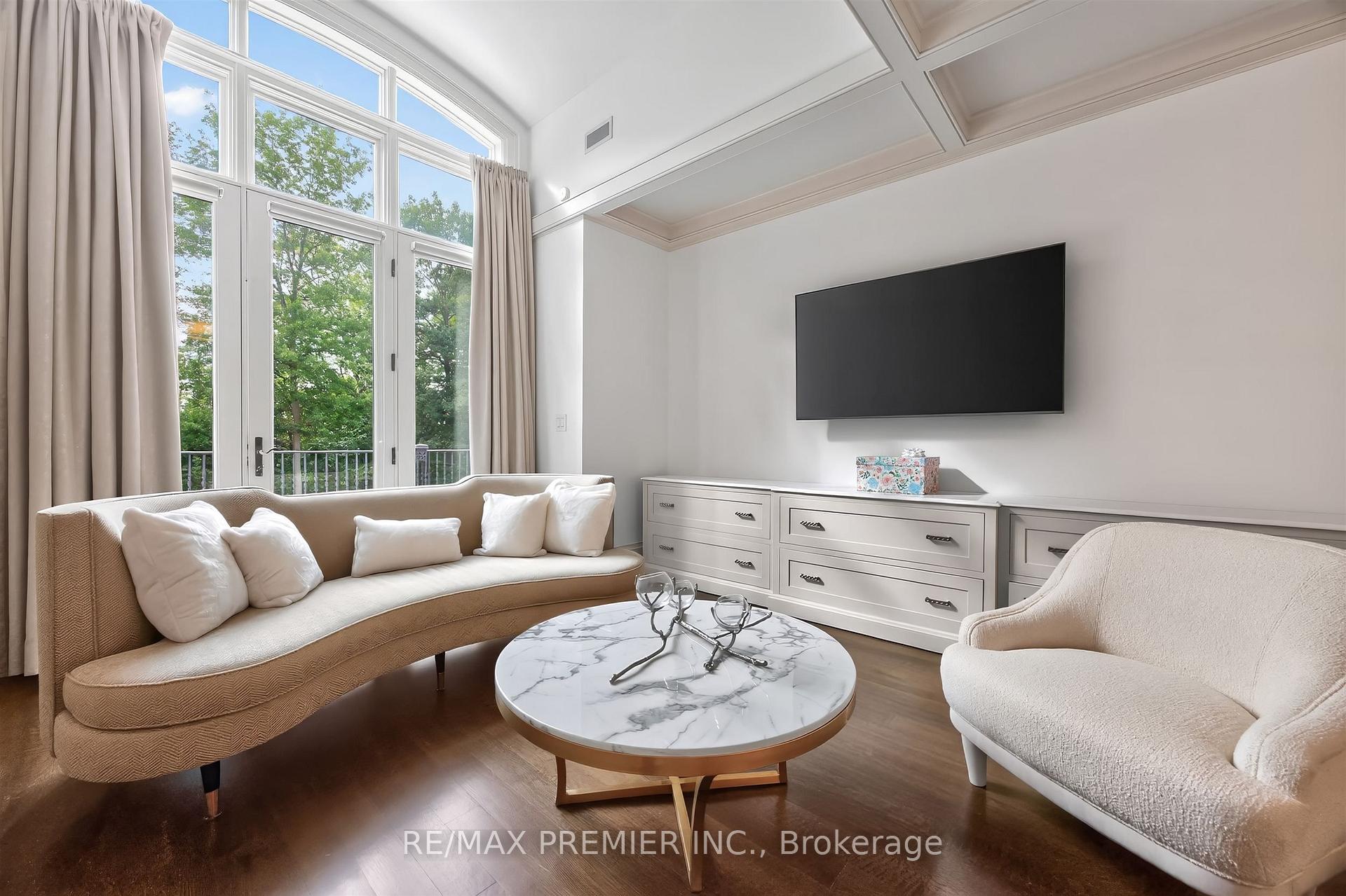 Photo 21 of 40 Golf Avenue, Vaughan, East Woodbridge — HOMEH