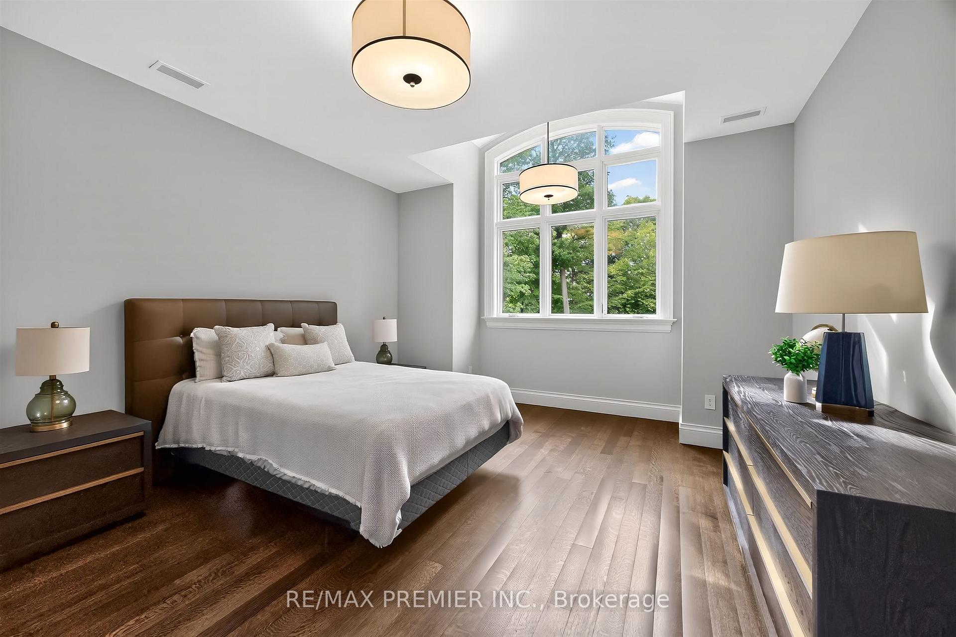 Photo 26 of 40 Golf Avenue, Vaughan, East Woodbridge — HOMEH