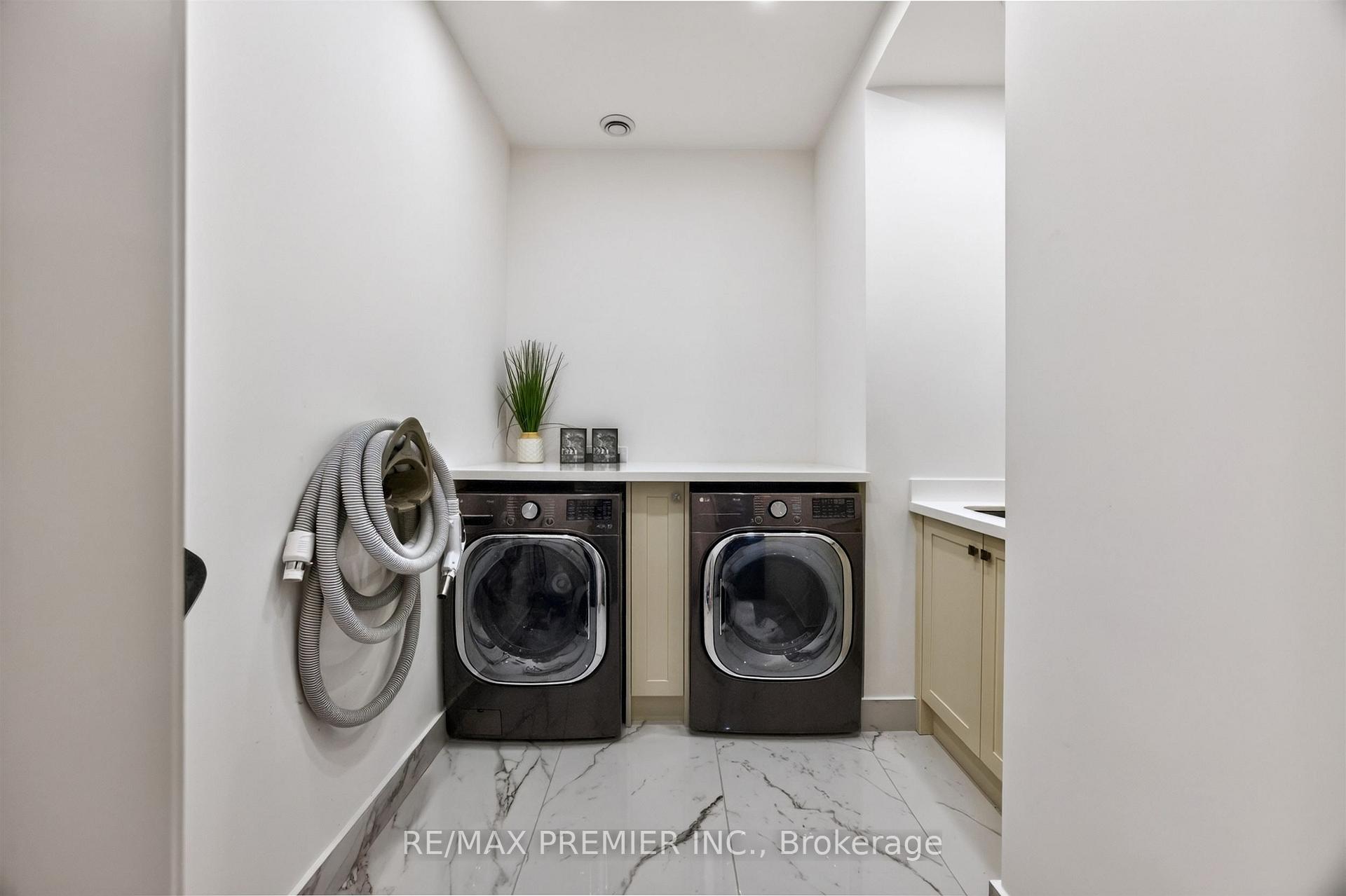 Photo 34 of 40 Golf Avenue, Vaughan, East Woodbridge — HOMEH