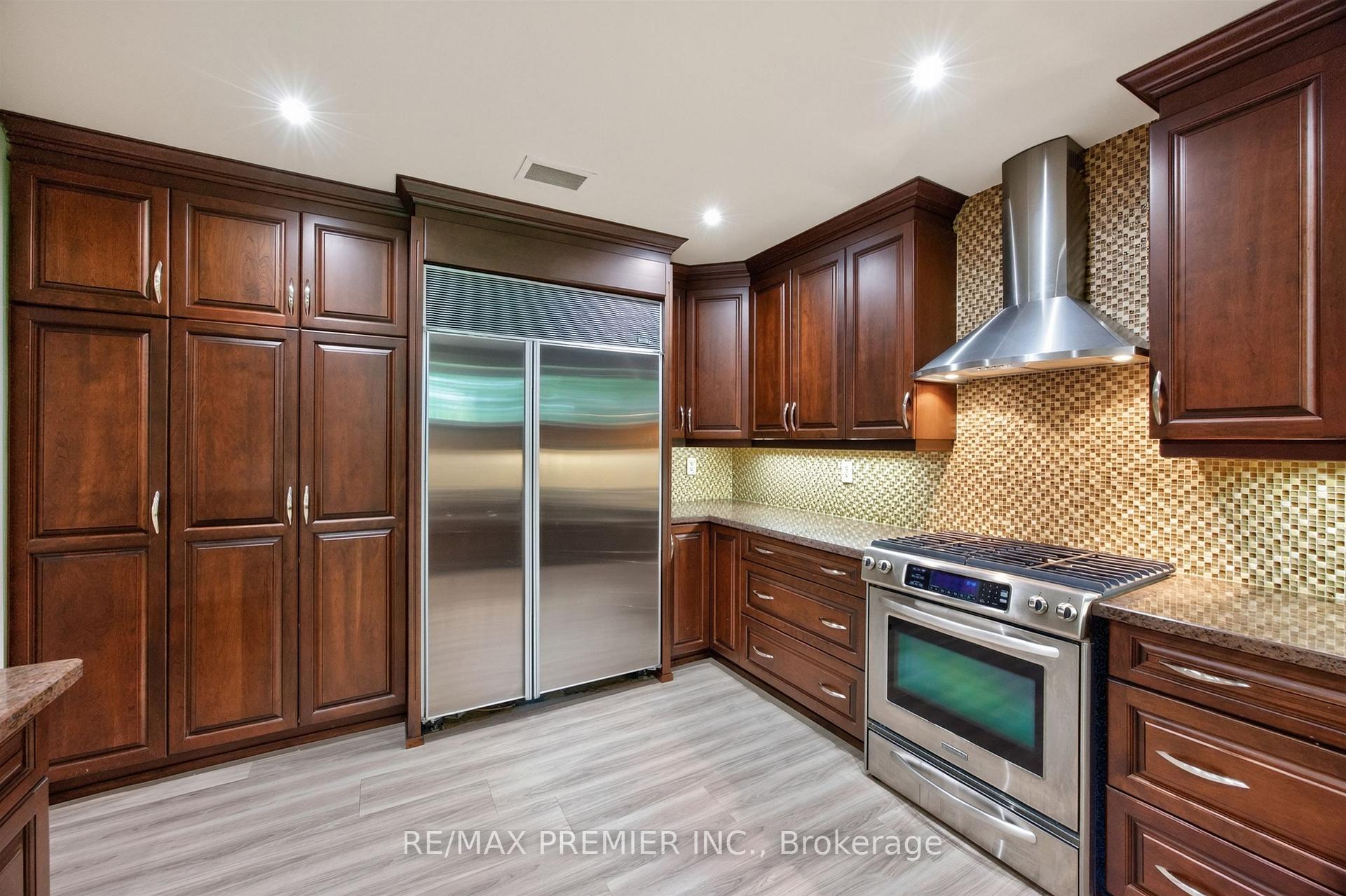 Photo 42 of 40 Golf Avenue, Vaughan, East Woodbridge — HOMEH