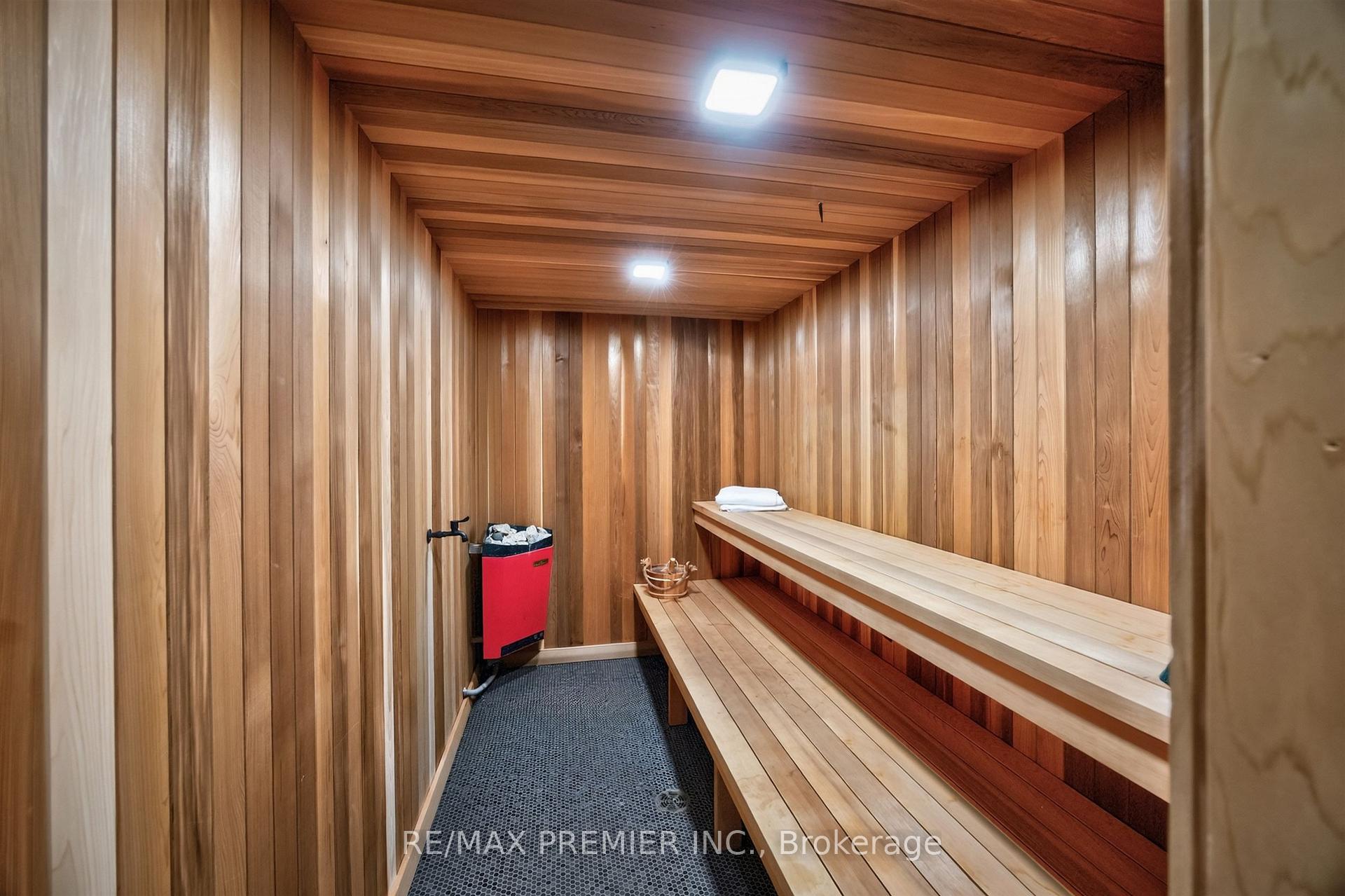 Photo 44 of 40 Golf Avenue, Vaughan, East Woodbridge — HOMEH