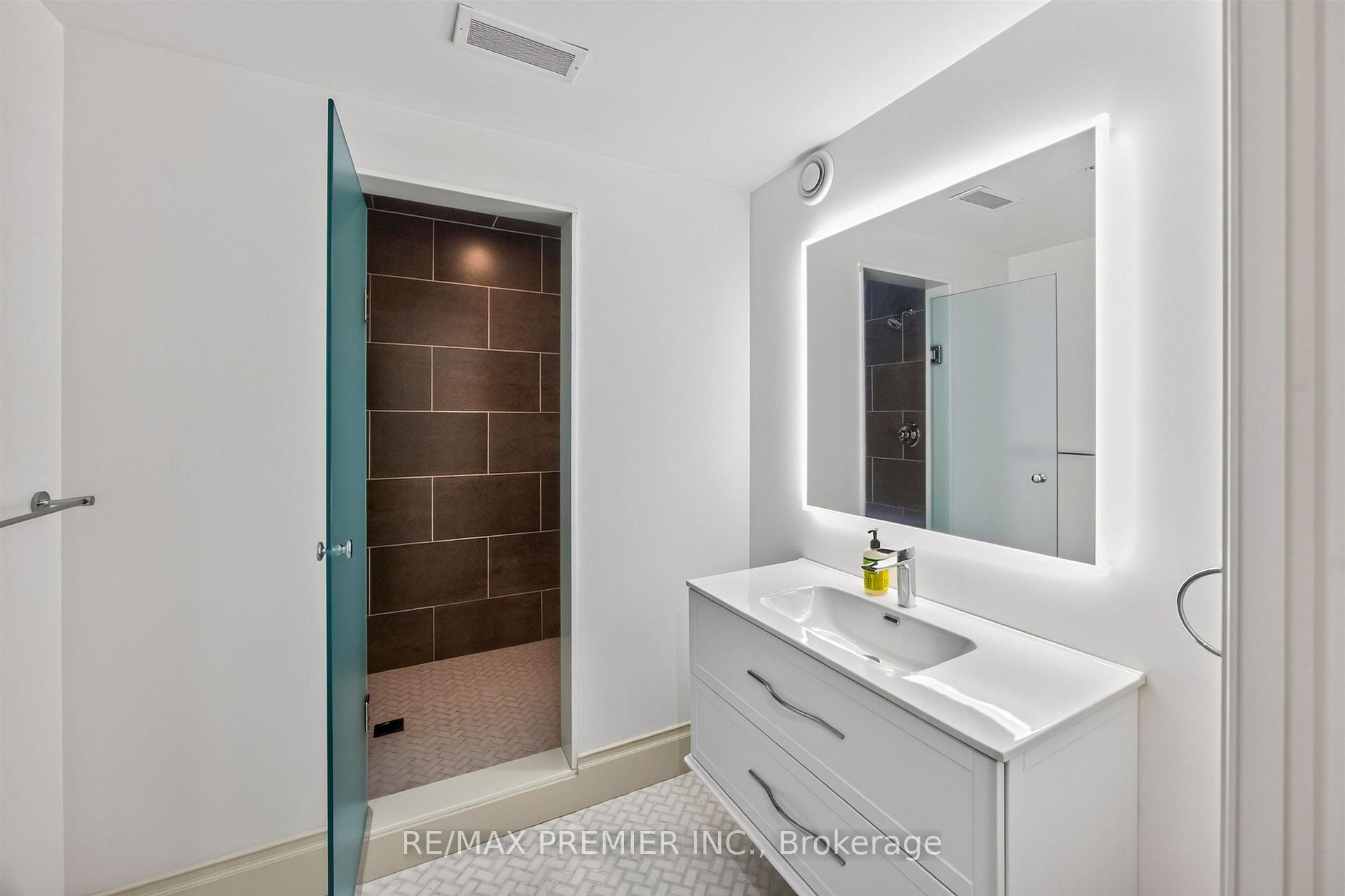 Photo 45 of 40 Golf Avenue, Vaughan, East Woodbridge — HOMEH