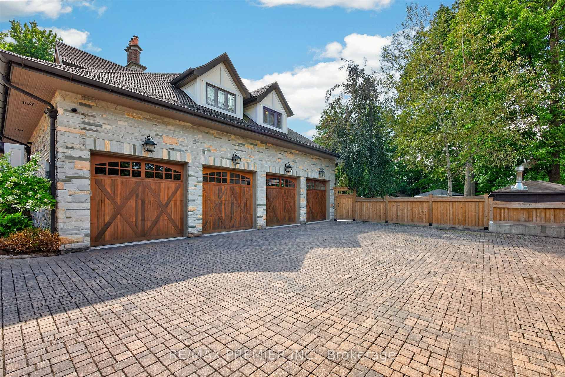 Photo 49 of 40 Golf Avenue, Vaughan, East Woodbridge — HOMEH