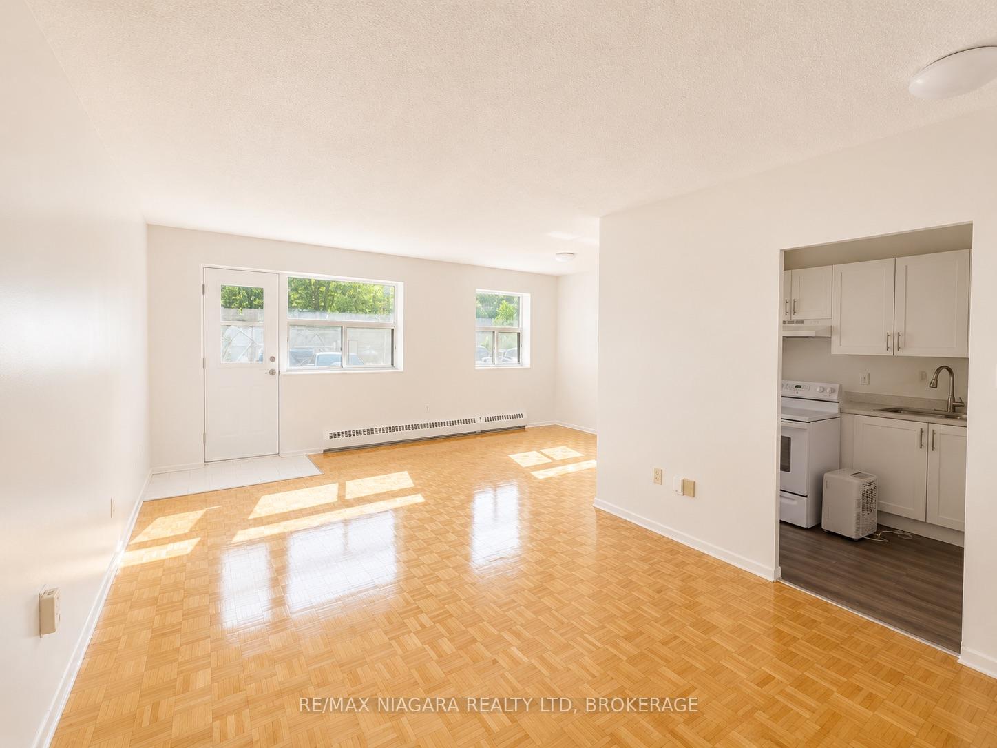 Photo 6 of Unit 304, 550 King Street, Midland — HOMEH