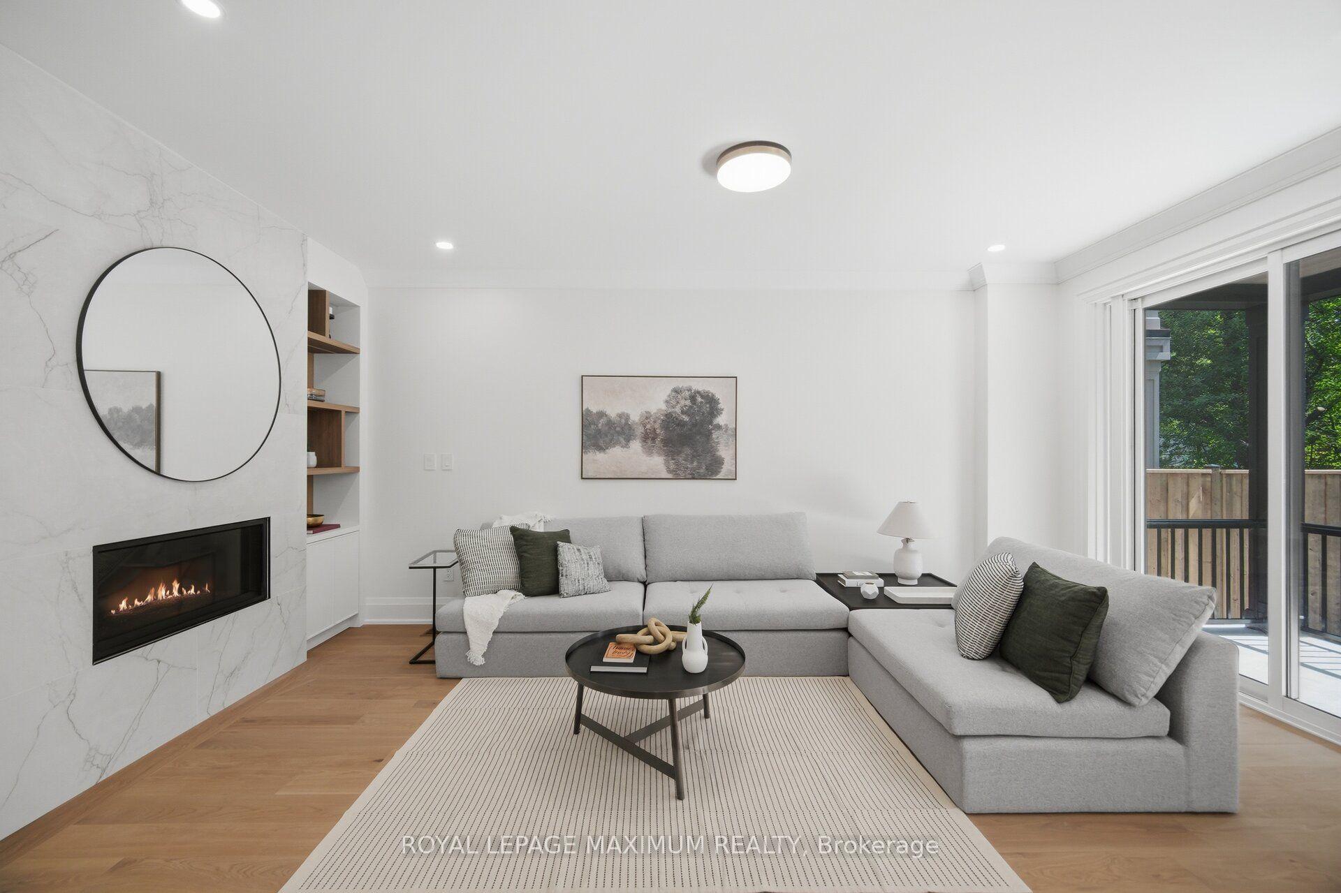 Photo 13 of 11 Park Blvd, Etobicoke, Long Branch — HOMEH