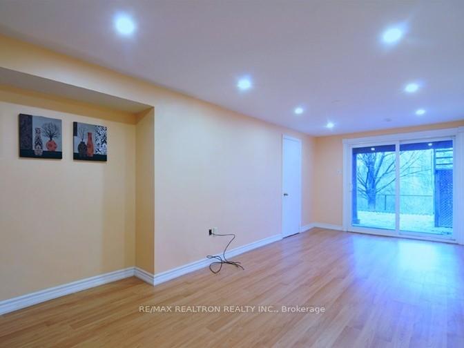 Photo 29 of 56 Riviera Drive, Vaughan, Glen Shields — HOMEH