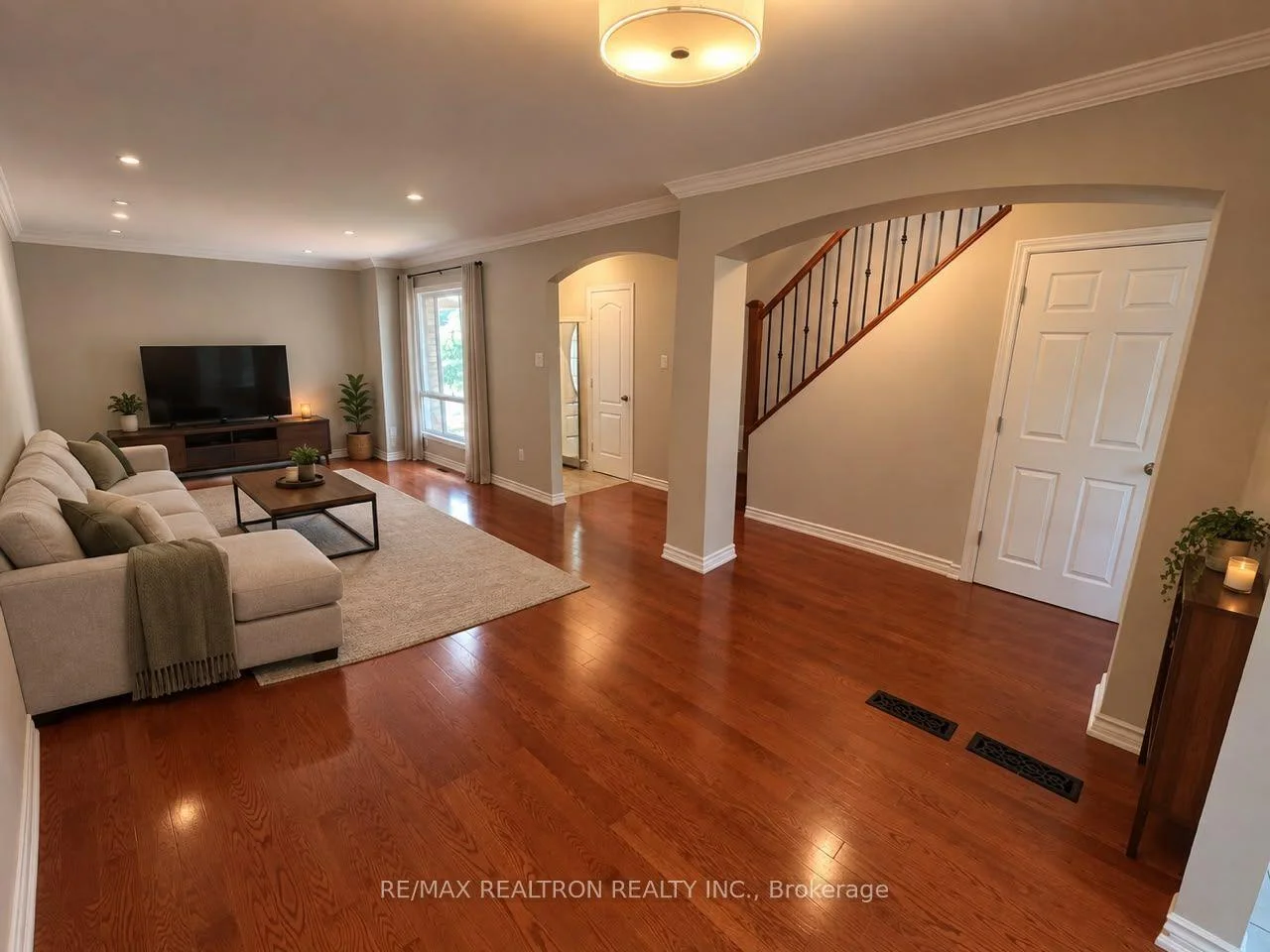 Photo 6 of 56 Riviera Drive, Vaughan, Glen Shields — HOMEH