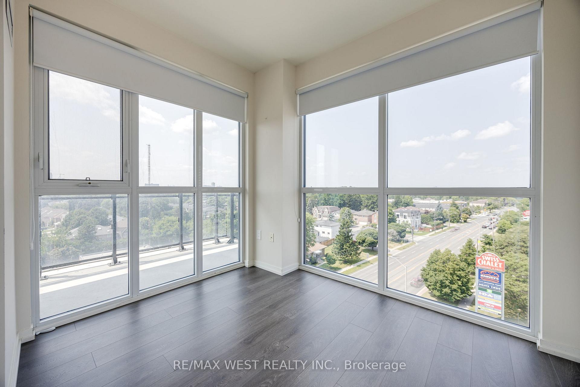 Photo 8 of Unit 902, 3237 Bayview Avenue, North York, Bayview Woods-Steeles — HOMEH