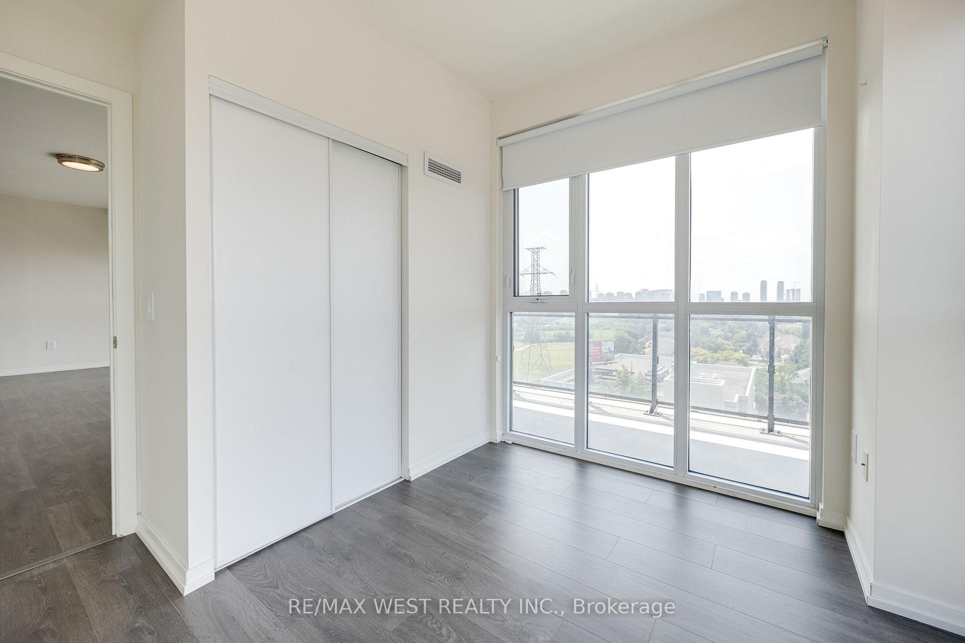 Photo 9 of Unit 902, 3237 Bayview Avenue, North York, Bayview Woods-Steeles — HOMEH