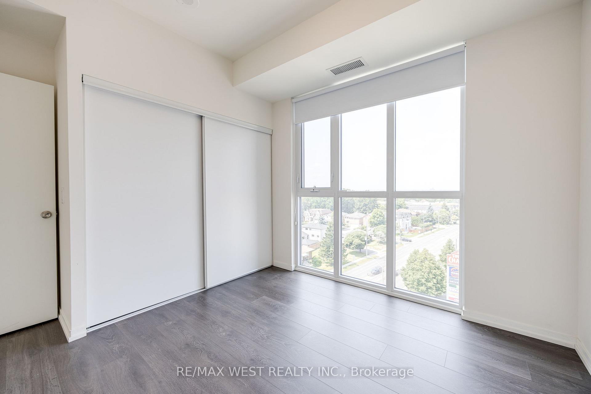 Photo 11 of Unit 902, 3237 Bayview Avenue, North York, Bayview Woods-Steeles — HOMEH