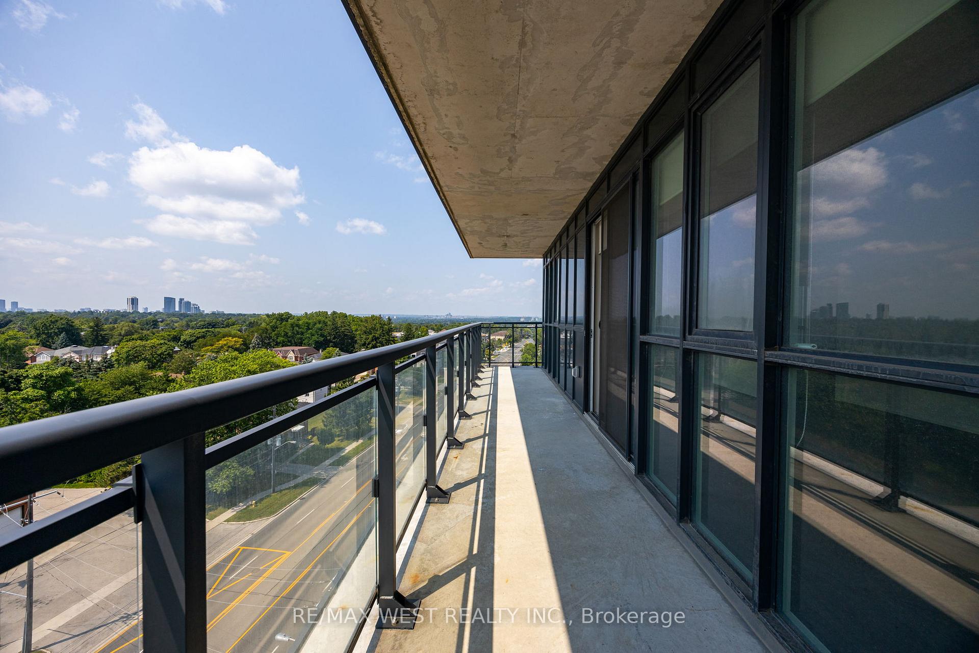 Photo 18 of Unit 902, 3237 Bayview Avenue, North York, Bayview Woods-Steeles — HOMEH
