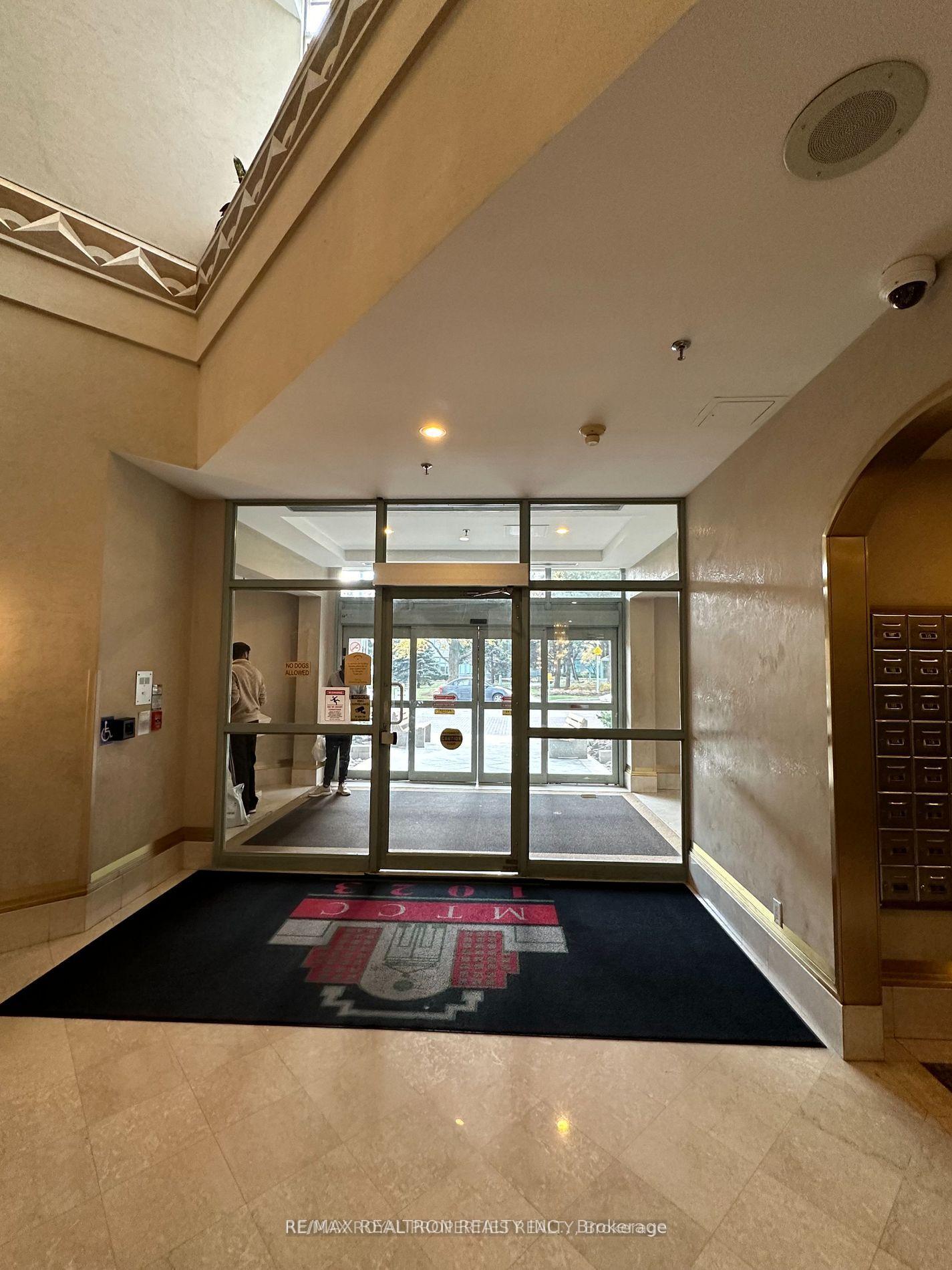 Photo 2 of Unit 718, 88 Corporate Drive, Scarborough, Woburn — HOMEH