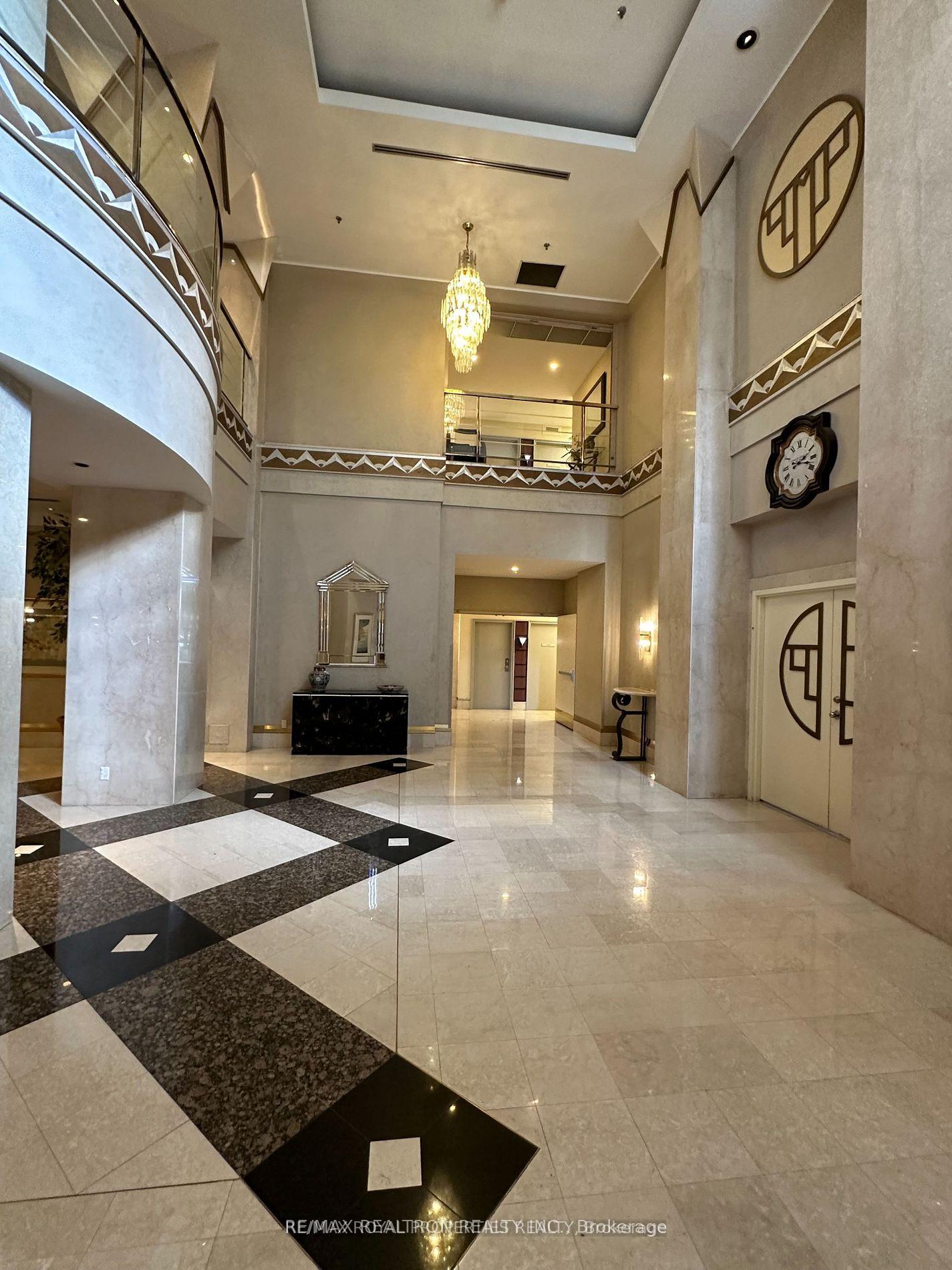Photo 3 of Unit 718, 88 Corporate Drive, Scarborough, Woburn — HOMEH