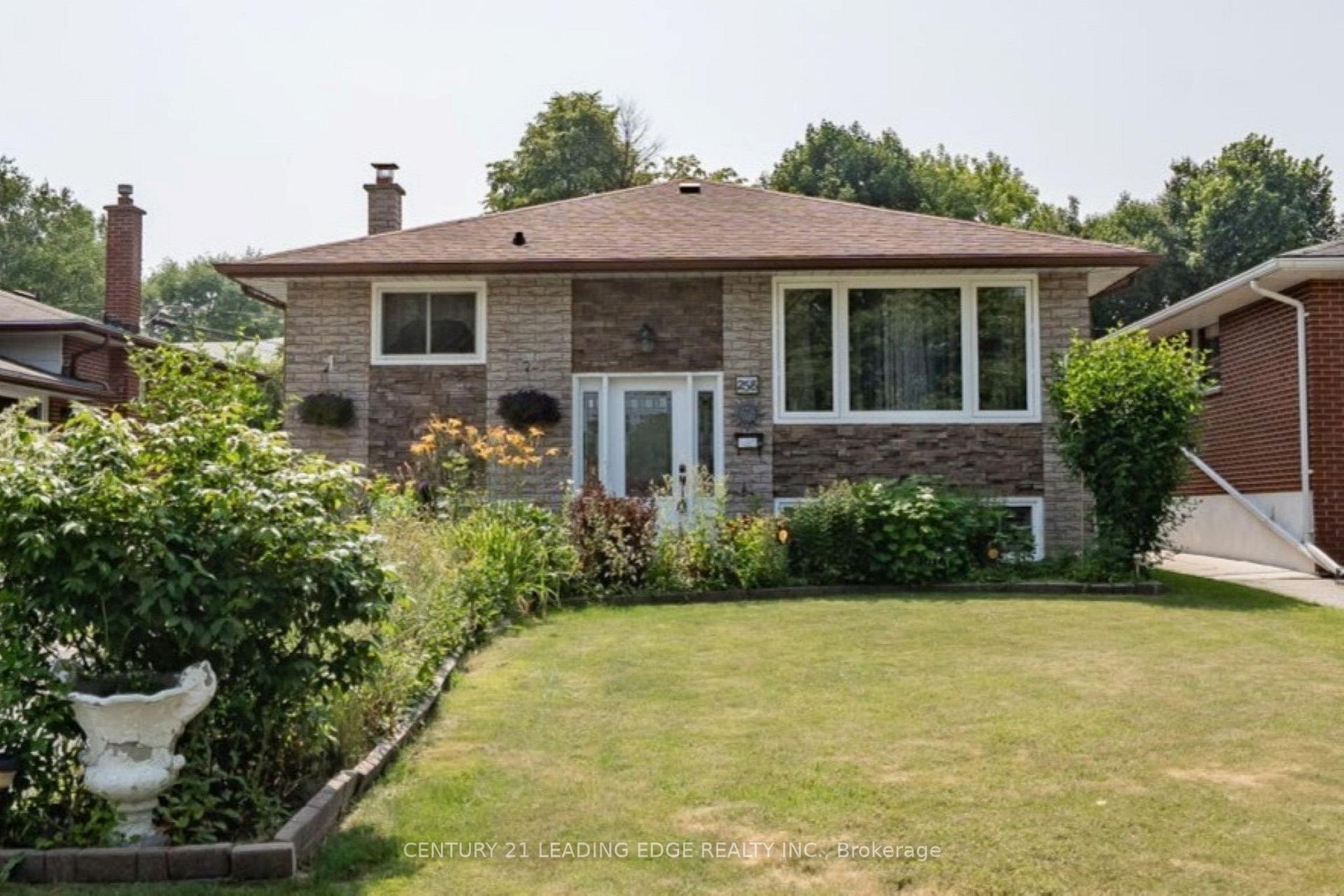 Photo of 258 Nipigon Street