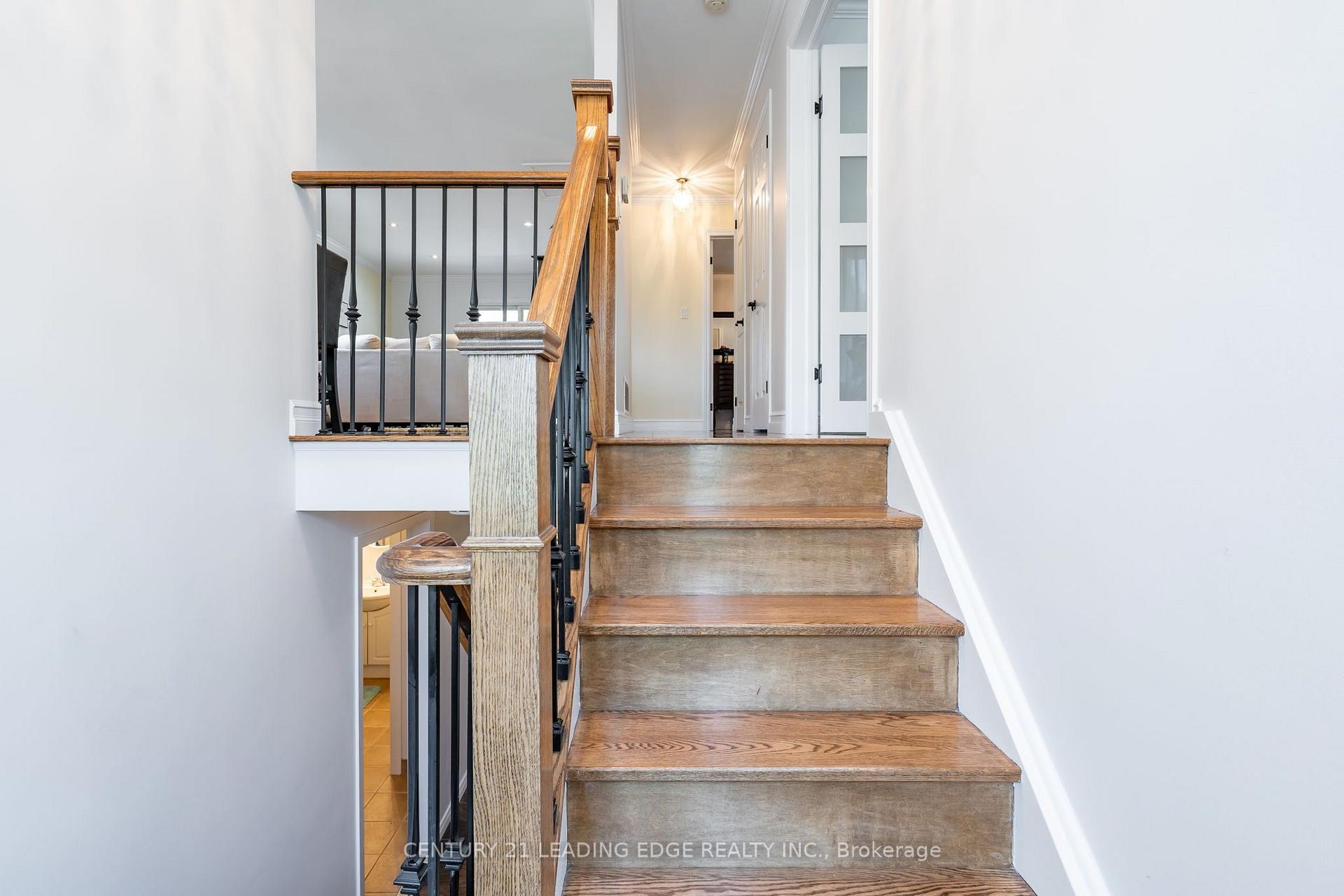 Photo 3 of 258 Nipigon Street, Oshawa, McLaughlin — HOMEH