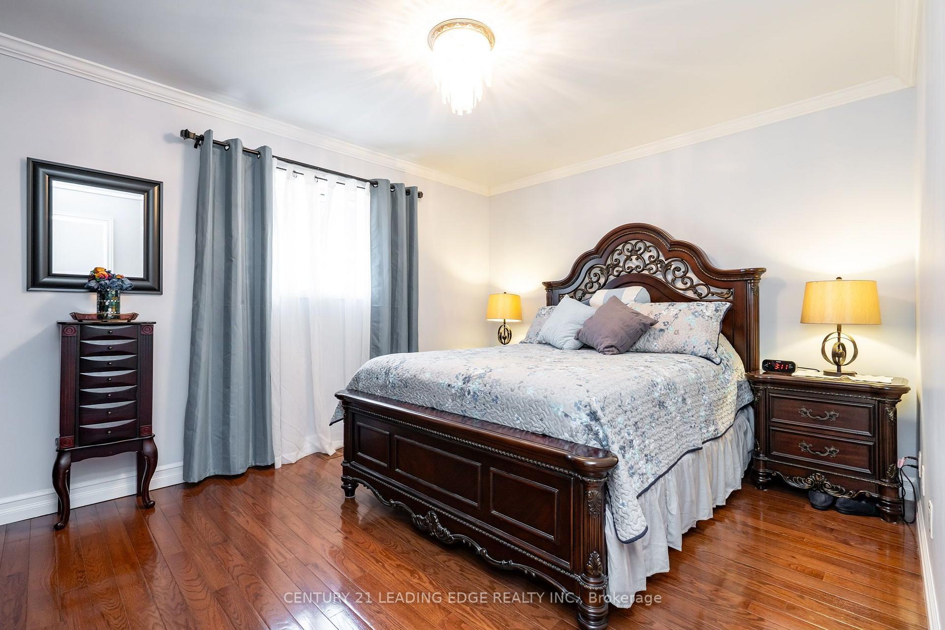 Photo 13 of 258 Nipigon Street, Oshawa, McLaughlin — HOMEH