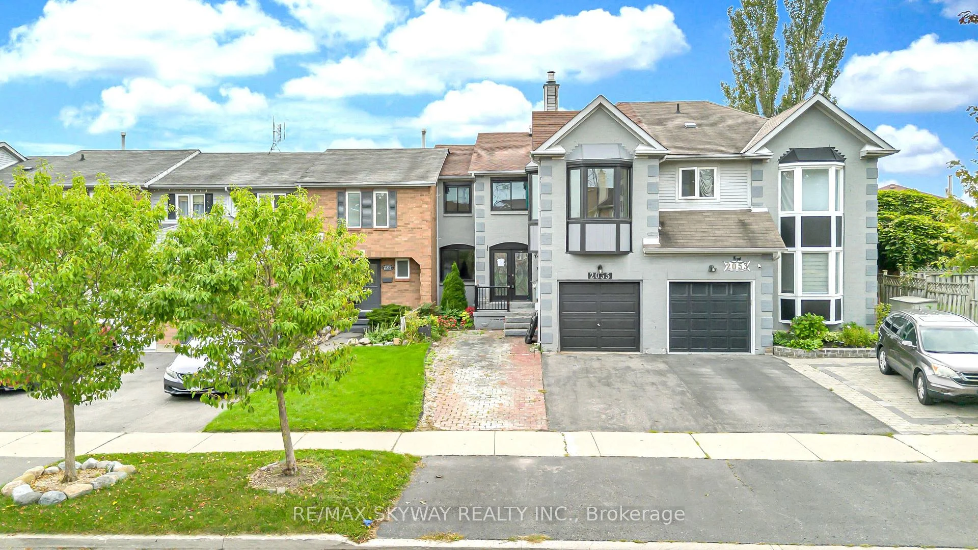 Photo 5 of 2055 Blue Ridge Crescent, Pickering, Brock Ridge — HOMEH