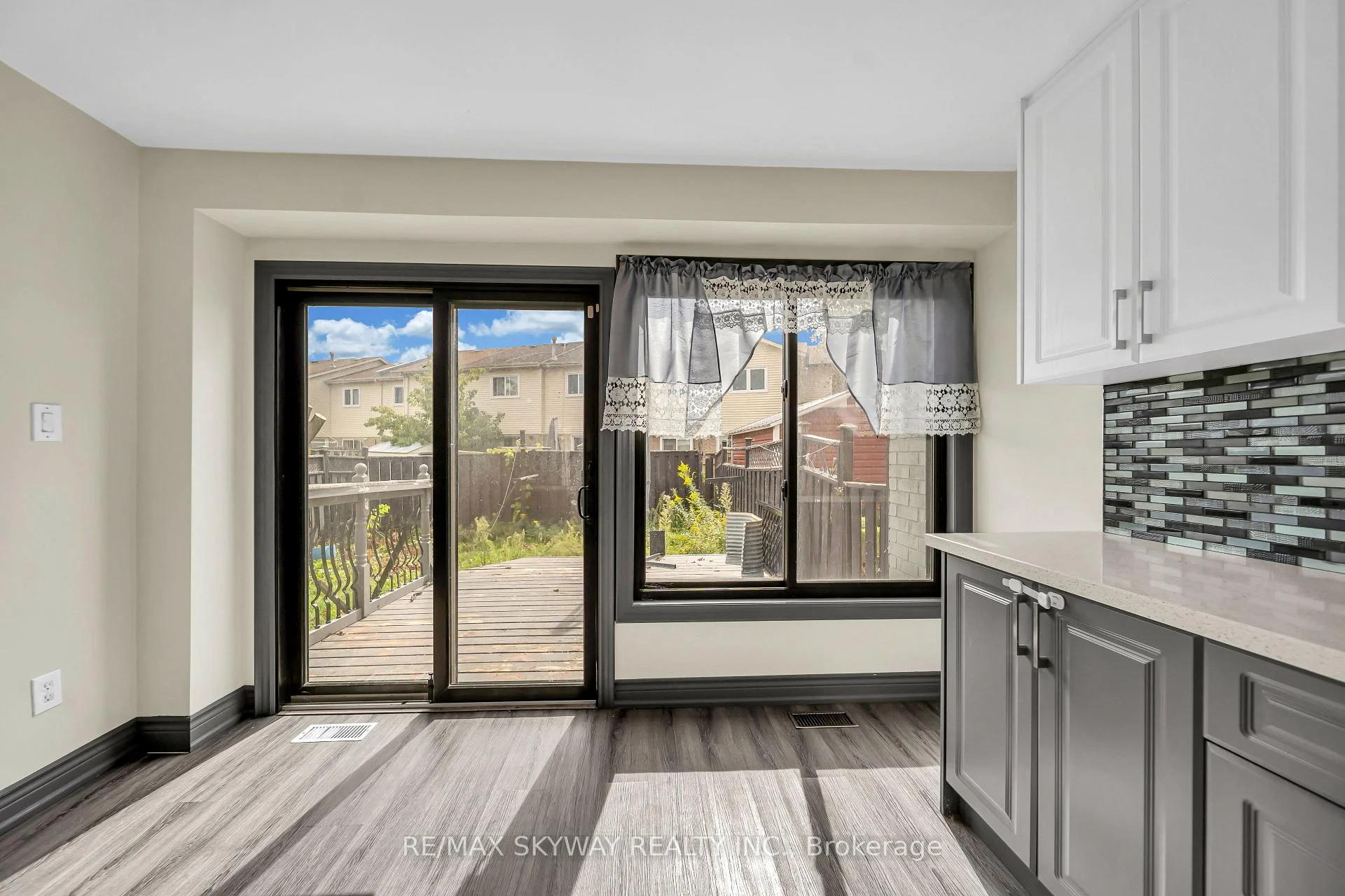 Photo 16 of 2055 Blue Ridge Crescent, Pickering, Brock Ridge — HOMEH