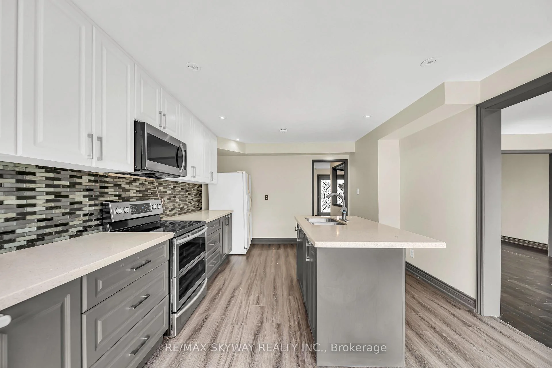 Photo 27 of 2055 Blue Ridge Crescent, Pickering, Brock Ridge — HOMEH