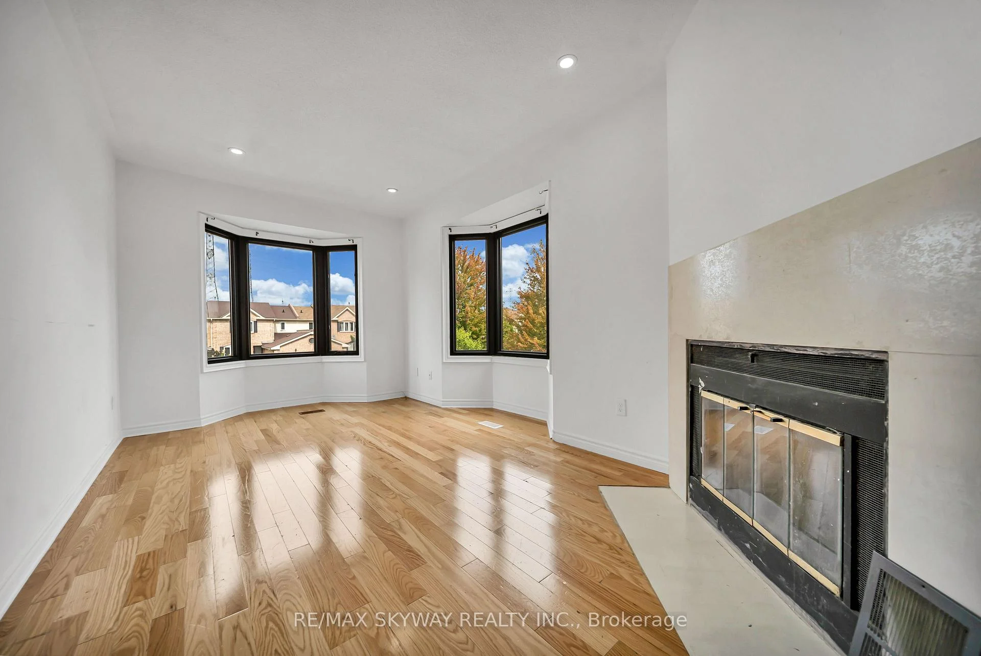 Photo 31 of 2055 Blue Ridge Crescent, Pickering, Brock Ridge — HOMEH
