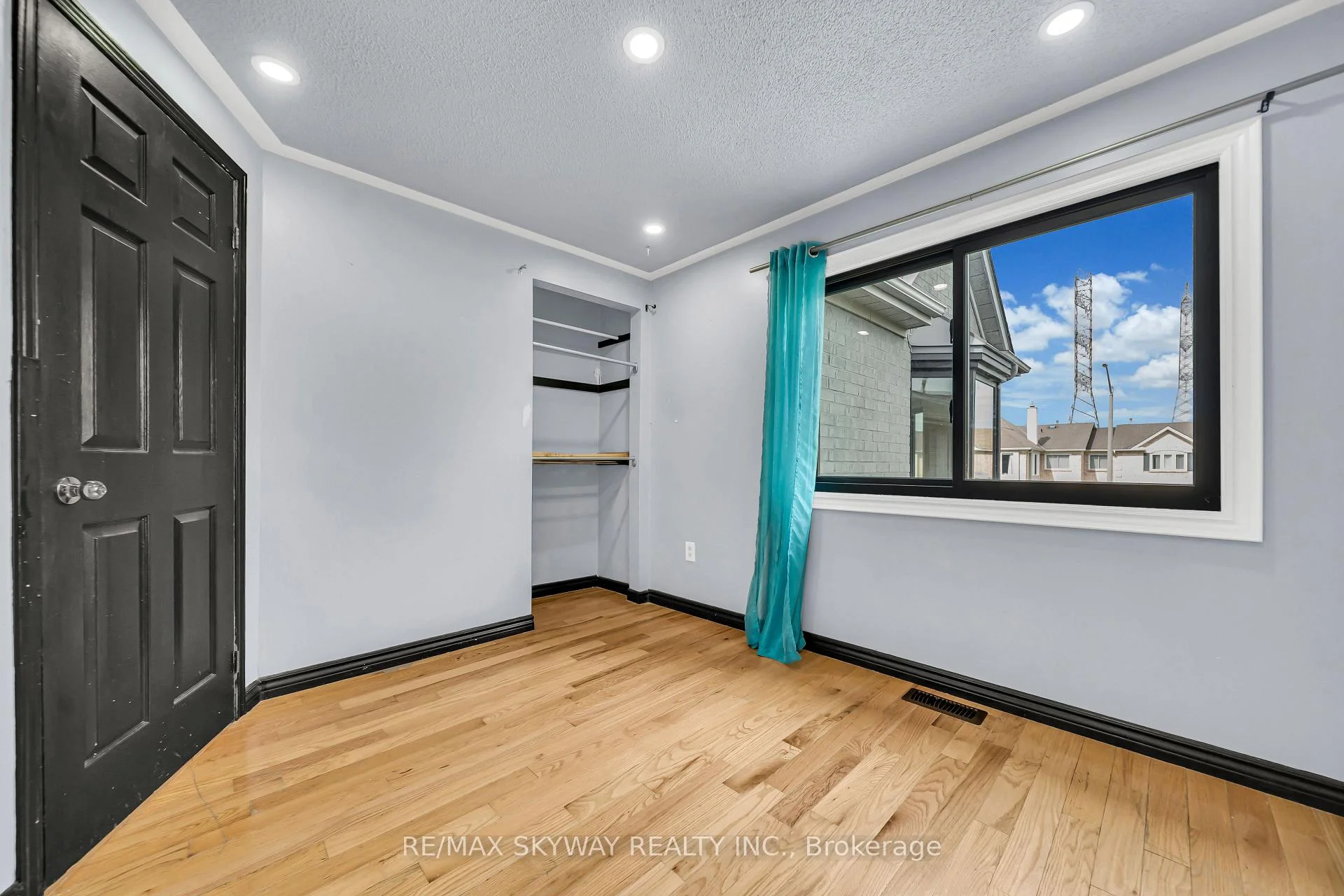 Photo 33 of 2055 Blue Ridge Crescent, Pickering, Brock Ridge — HOMEH